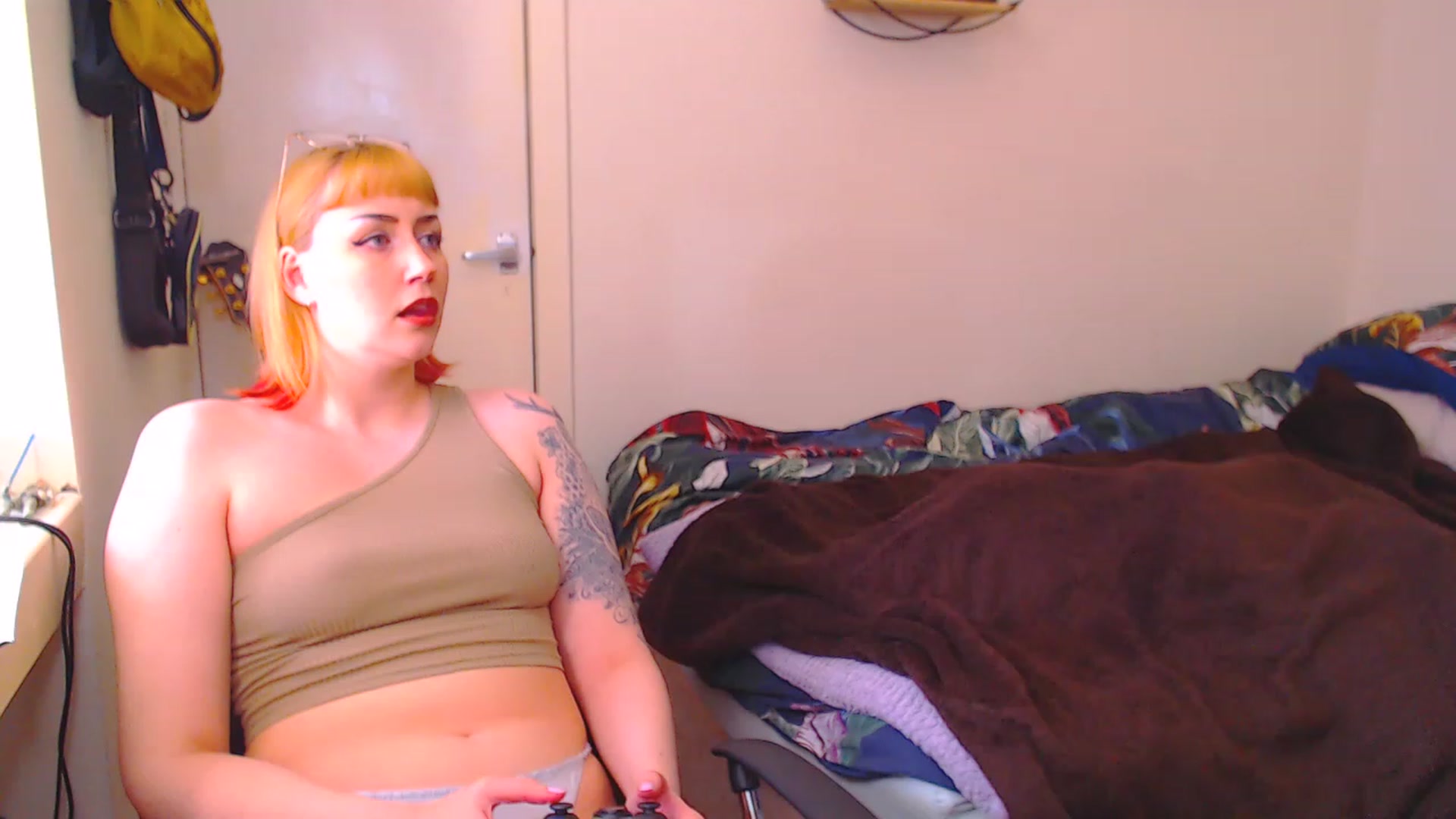Gallery image thumbnail from MsXpertease's myfreecams stream on, 04/08/2023, 09:58 image 9 of 20