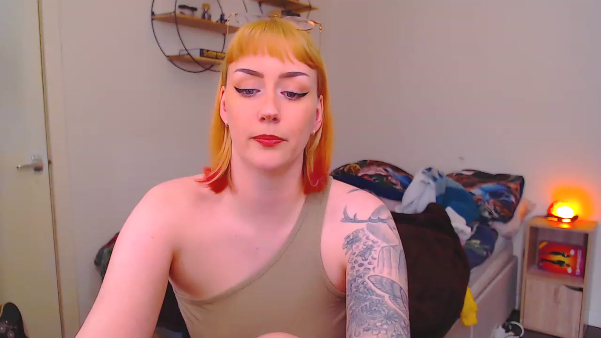 Gallery image thumbnail from MsXpertease's myfreecams stream on, 04/08/2023, 10:19 image 17 of 20