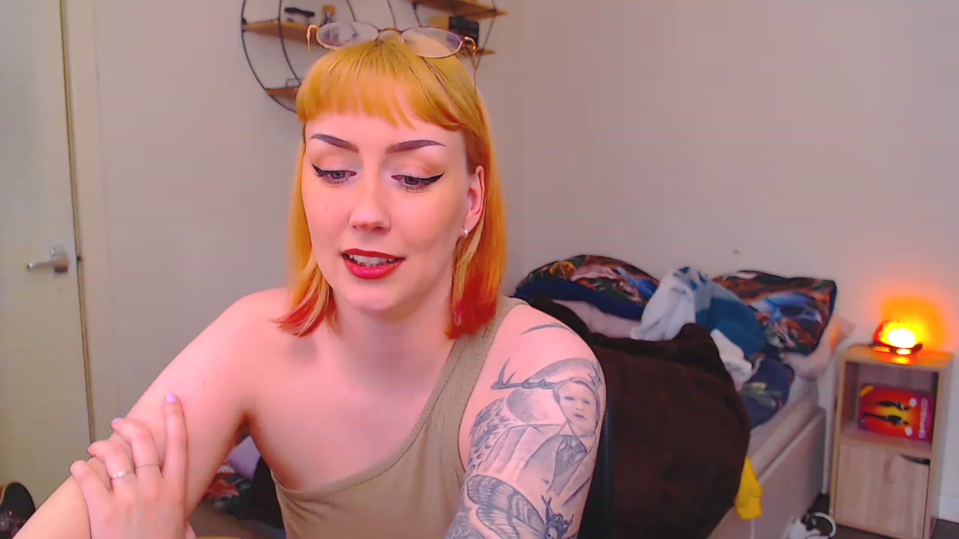 Gallery image thumbnail from MsXpertease's myfreecams stream on, 04/08/2023, 10:19 image 14 of 20