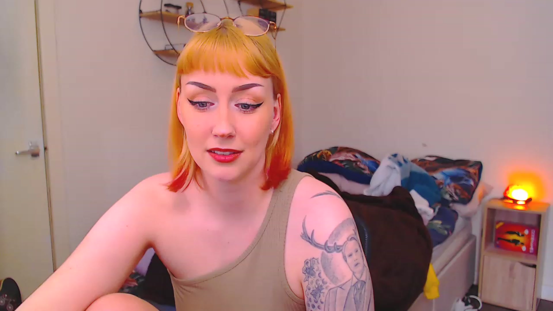Gallery image thumbnail from MsXpertease's myfreecams stream on, 04/08/2023, 10:19 image 8 of 20