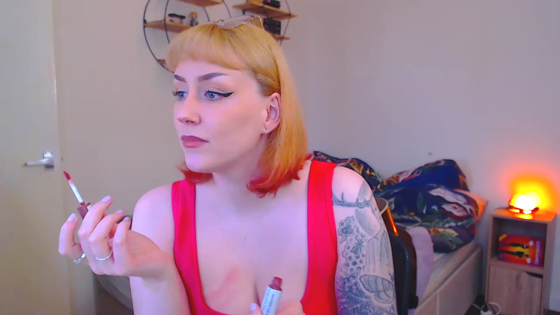 Gallery image thumbnail from MsXpertease's myfreecams stream on, 04/10/2023, 15:37 image 14 of 20