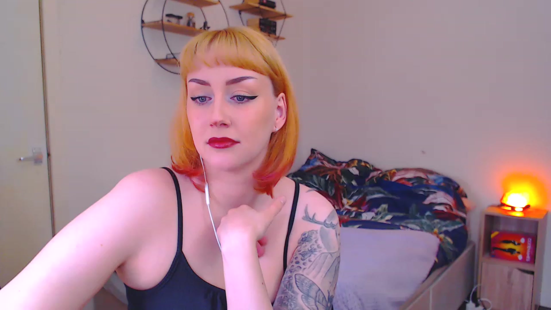 Gallery image thumbnail from MsXpertease's myfreecams stream on, 04/11/2023, 11:14 image 19 of 20