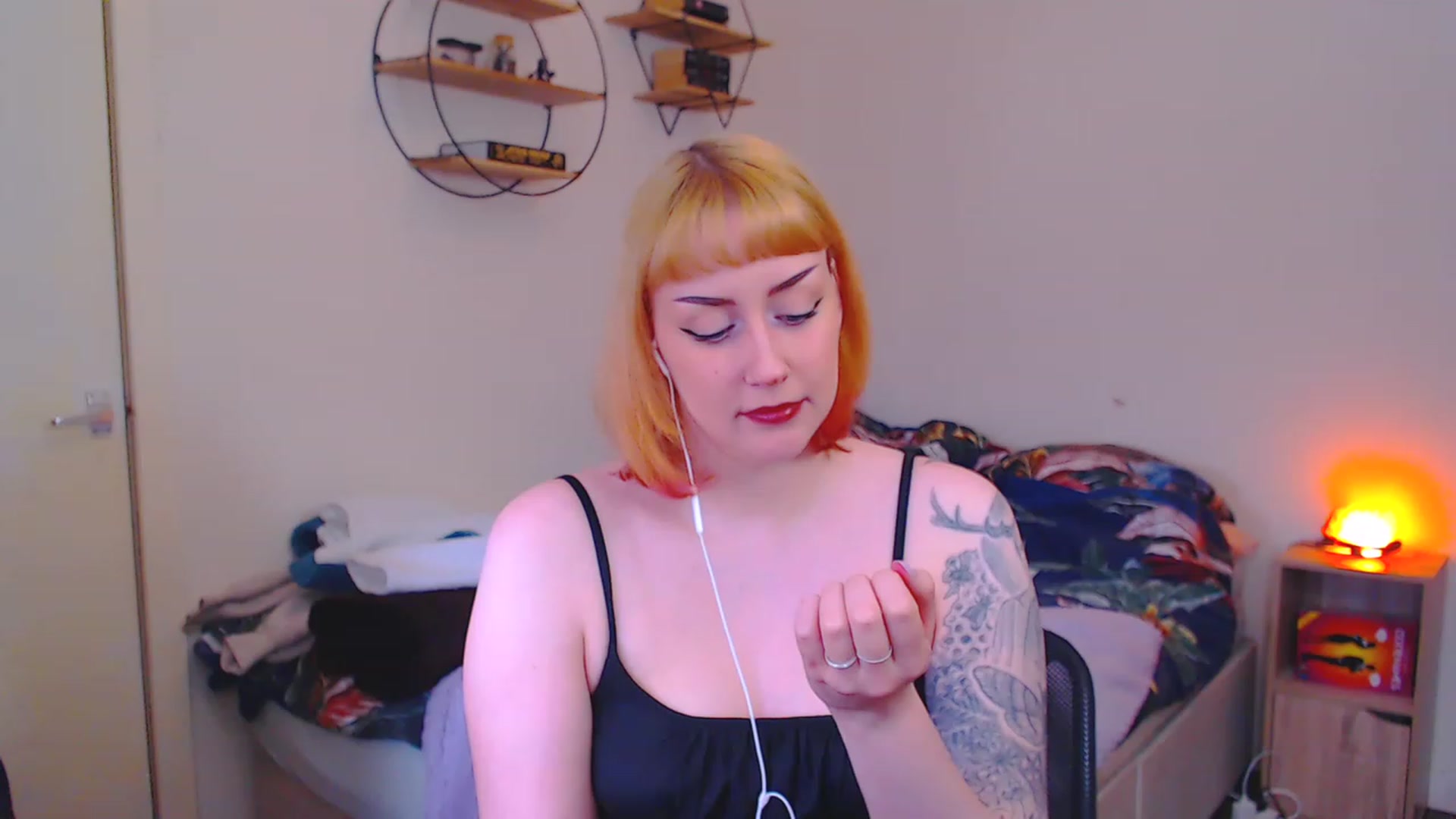 Gallery image thumbnail from MsXpertease's myfreecams stream on, 04/11/2023, 11:14 image 5 of 20