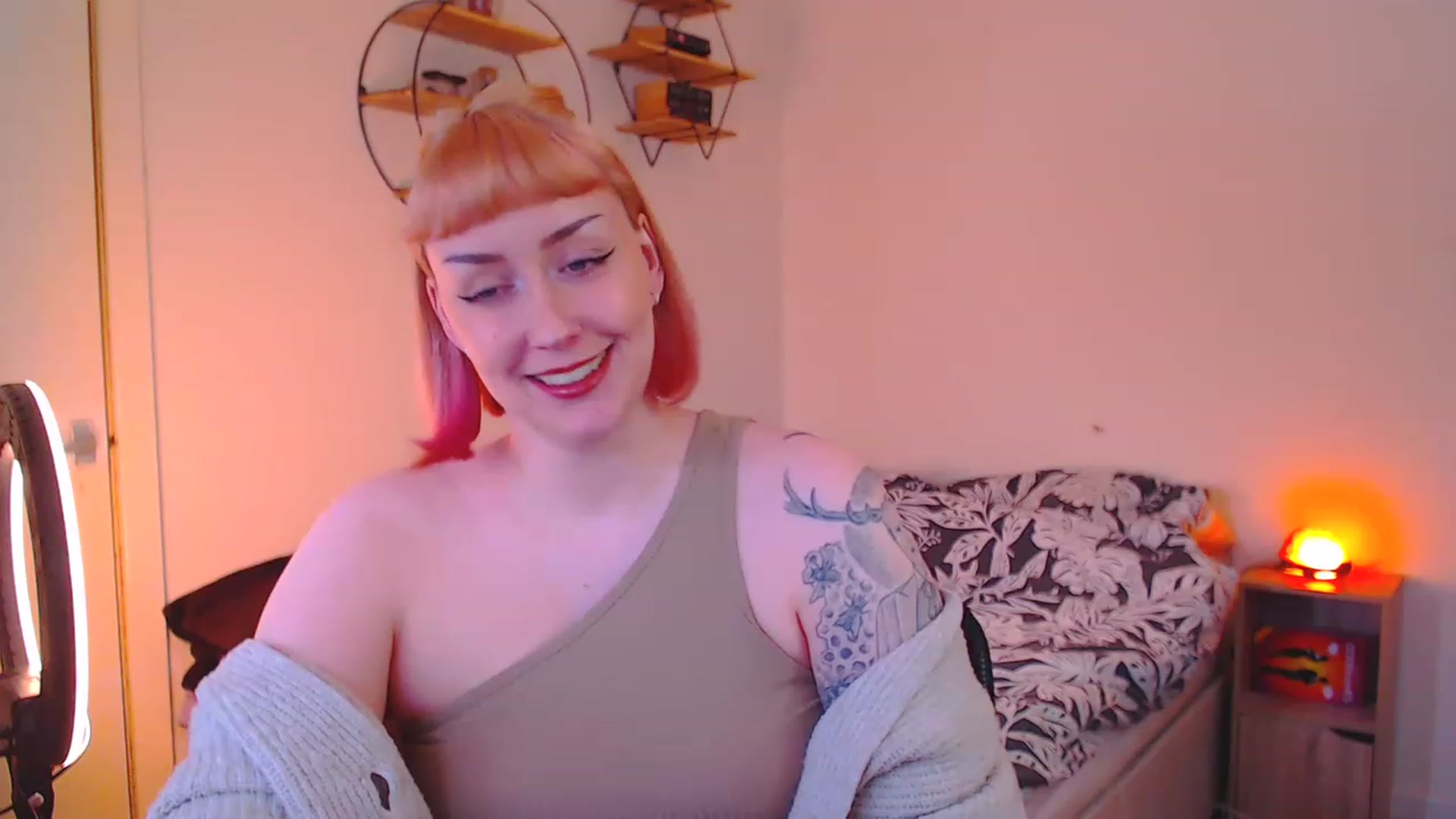 Gallery image thumbnail from MsXpertease's myfreecams stream on, 05/04/2023, 16:53 image 3 of 20