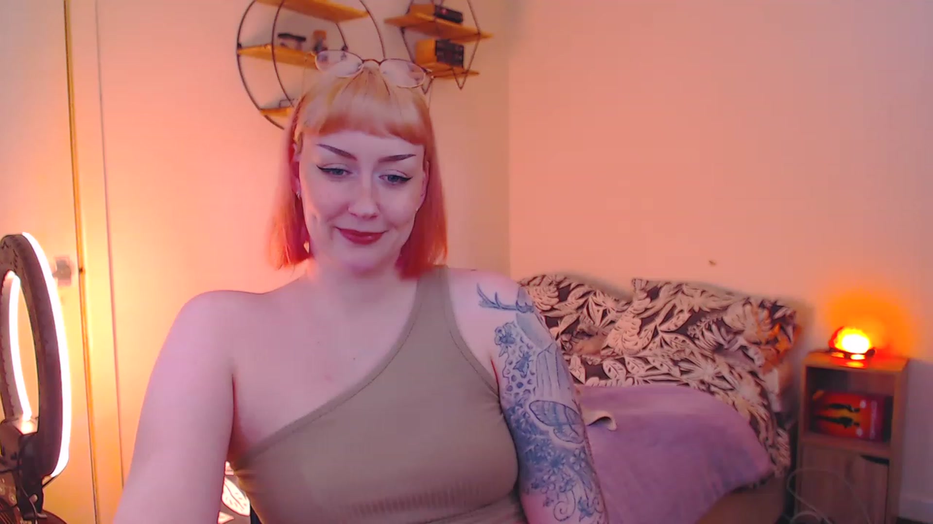 Gallery image thumbnail from MsXpertease's myfreecams stream on, 05/06/2023, 18:57 image 7 of 20