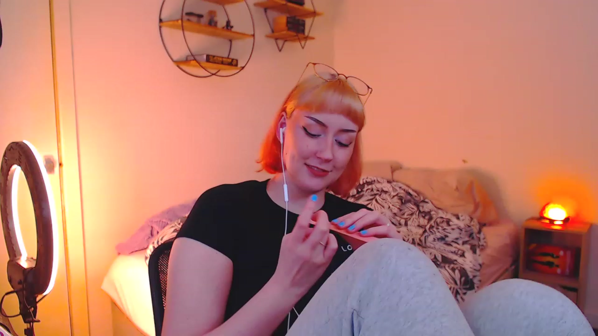 Gallery image thumbnail from MsXpertease's myfreecams stream on, 05/08/2023, 17:29 image 14 of 20