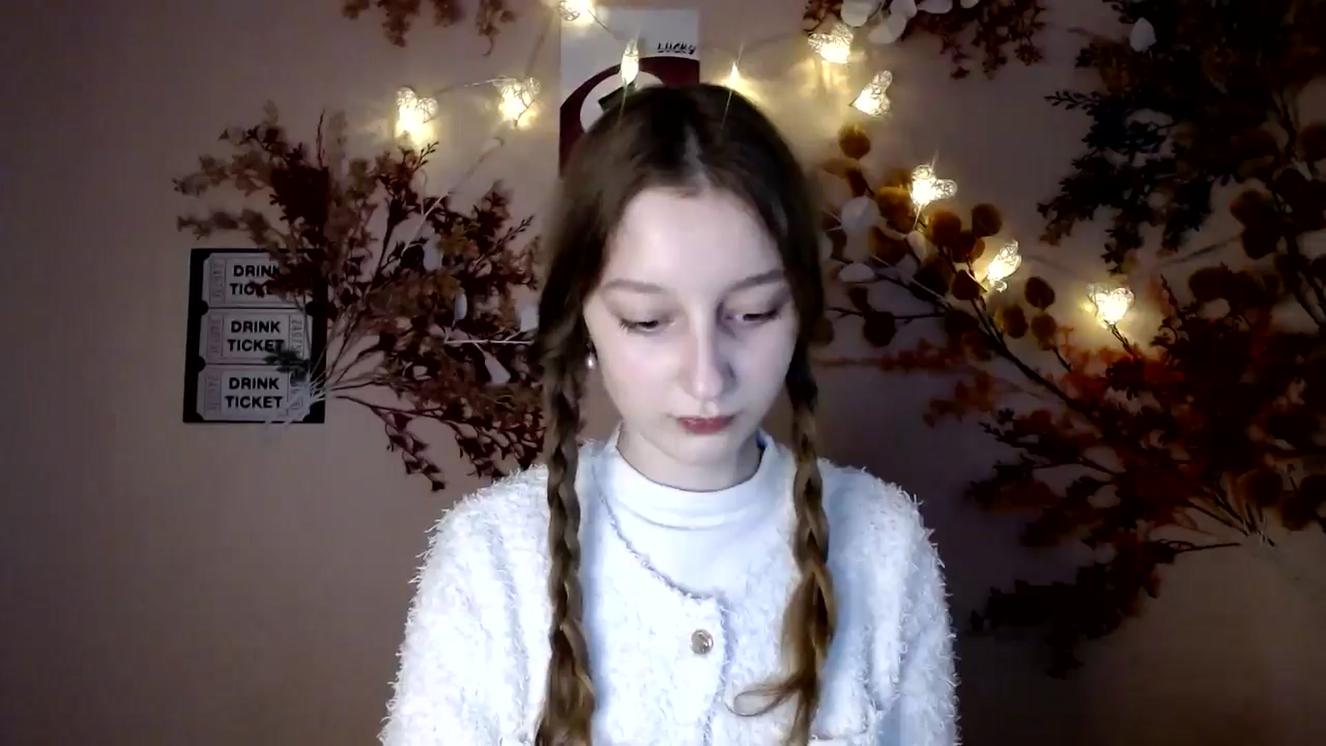 Gallery image thumbnail from Ms_Angel_'s myfreecams stream on, 12/02/2025, 17:21 image 17 of 20