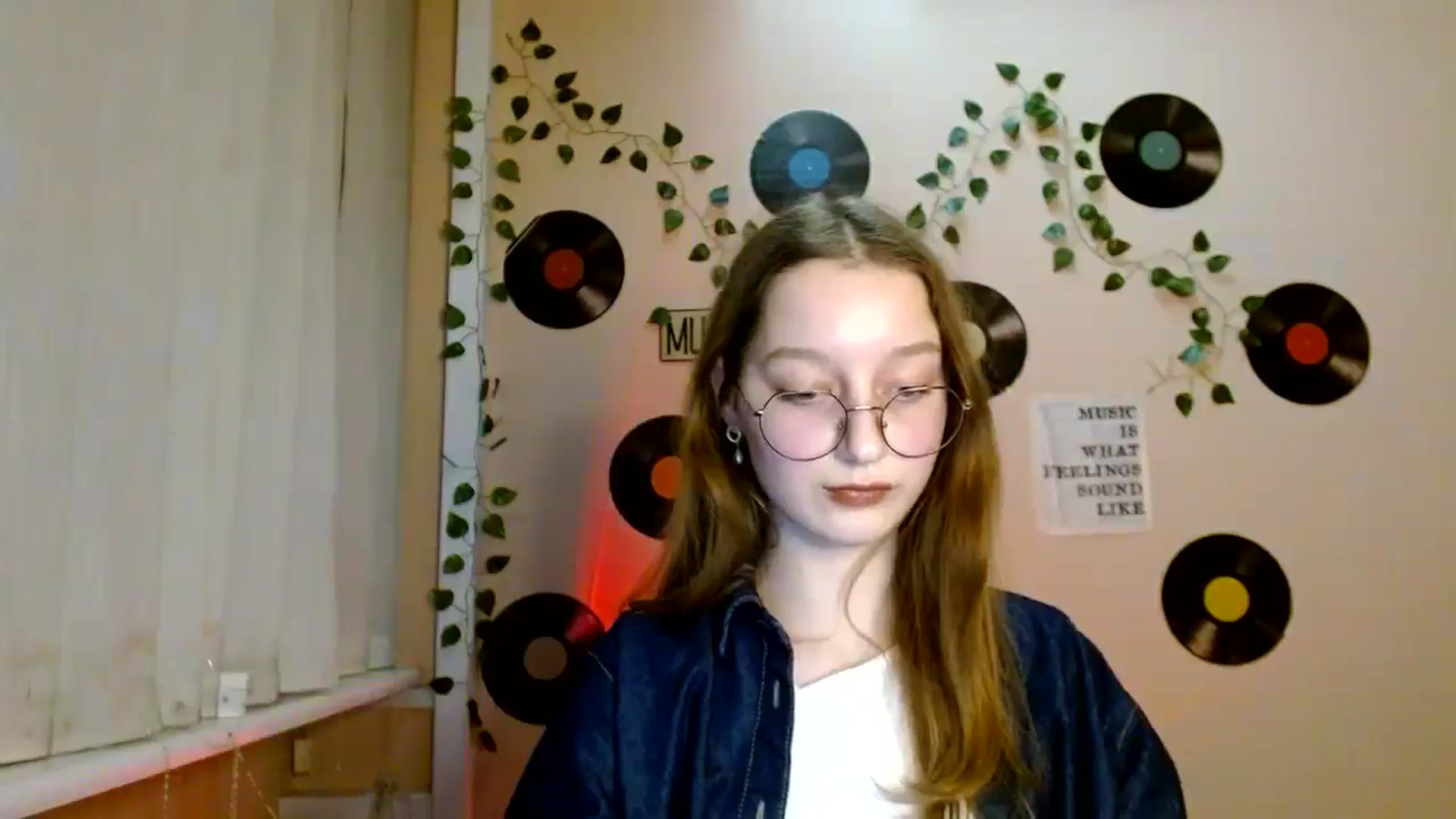 Gallery image thumbnail from Ms_Angel_'s myfreecams stream on, 12/04/2025, 16:22 image 17 of 20