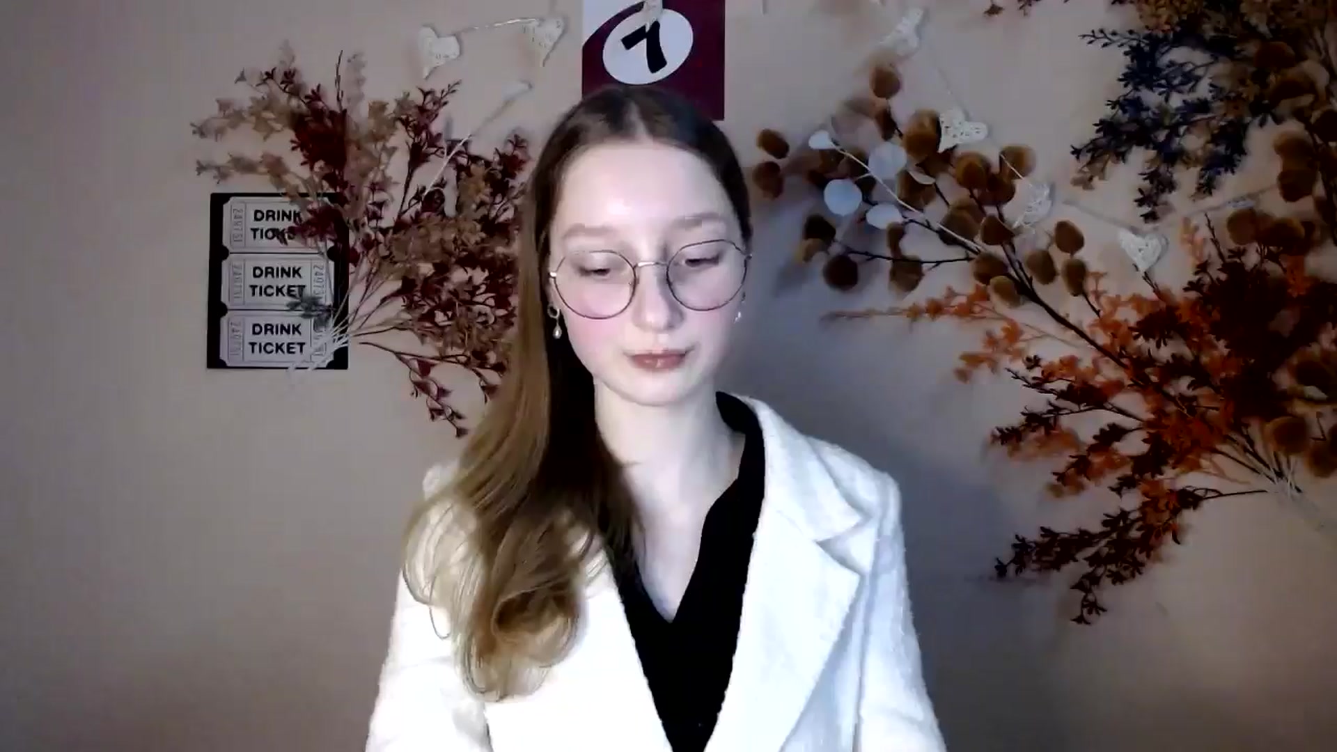Gallery image thumbnail from Ms_Angel_'s myfreecams stream on, 12/05/2025, 14:37 image 13 of 20