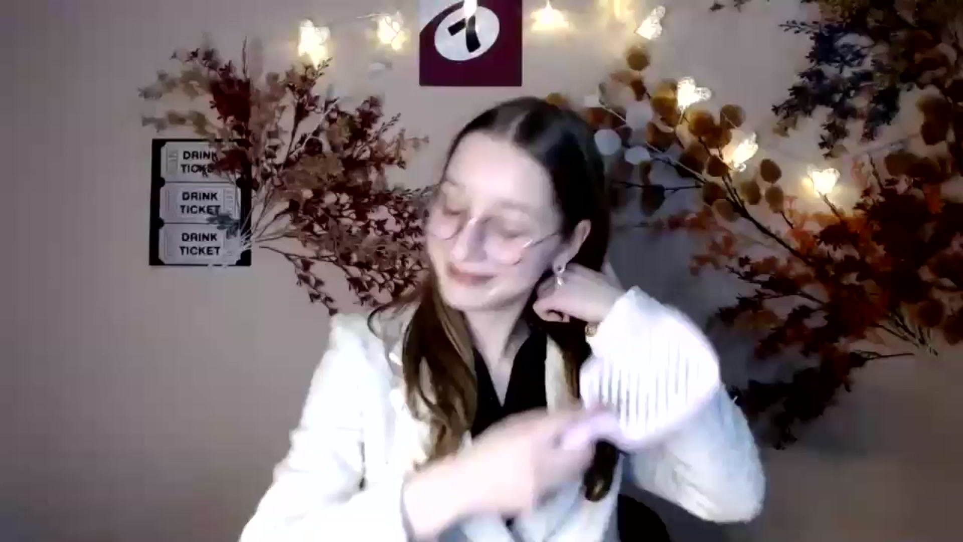 Gallery image thumbnail from Ms_Angel_'s myfreecams stream on, 12/05/2025, 17:29 image 8 of 20
