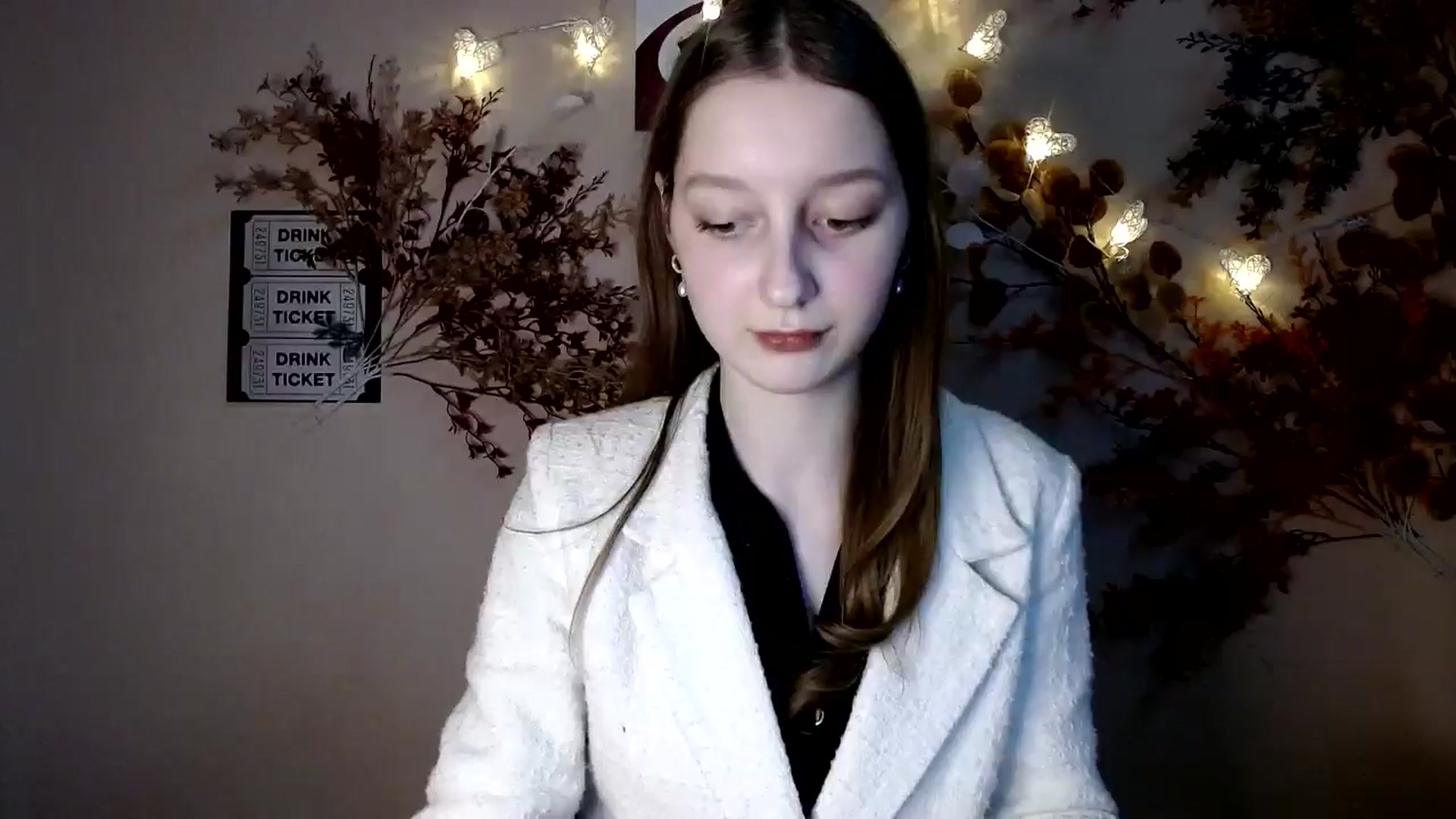 Gallery image thumbnail from Ms_Angel_'s myfreecams stream on, 12/05/2025, 17:29 image 3 of 20