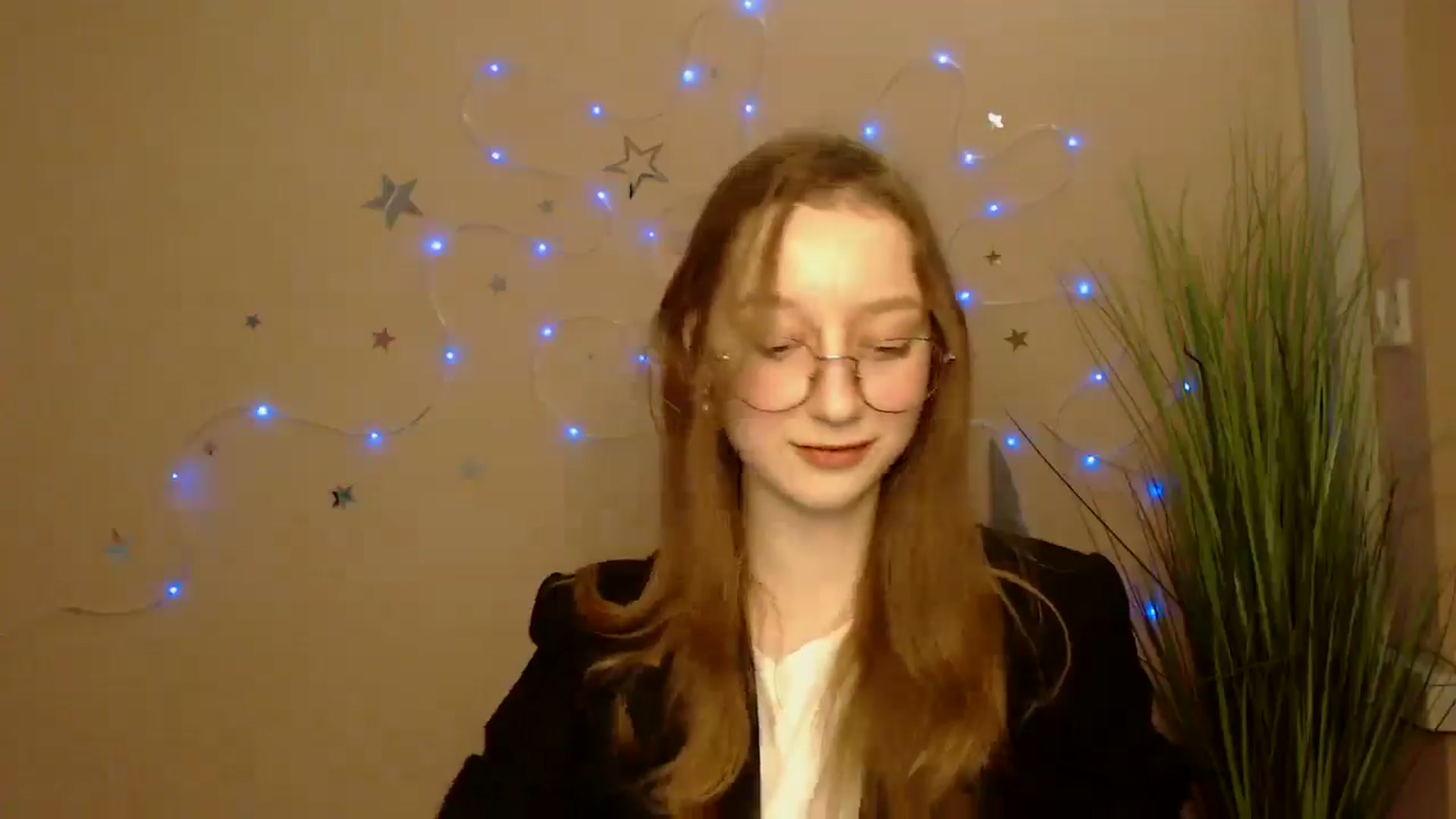 Gallery image thumbnail from Ms_Angel_'s myfreecams stream on, 12/15/2025, 15:25 image 14 of 20