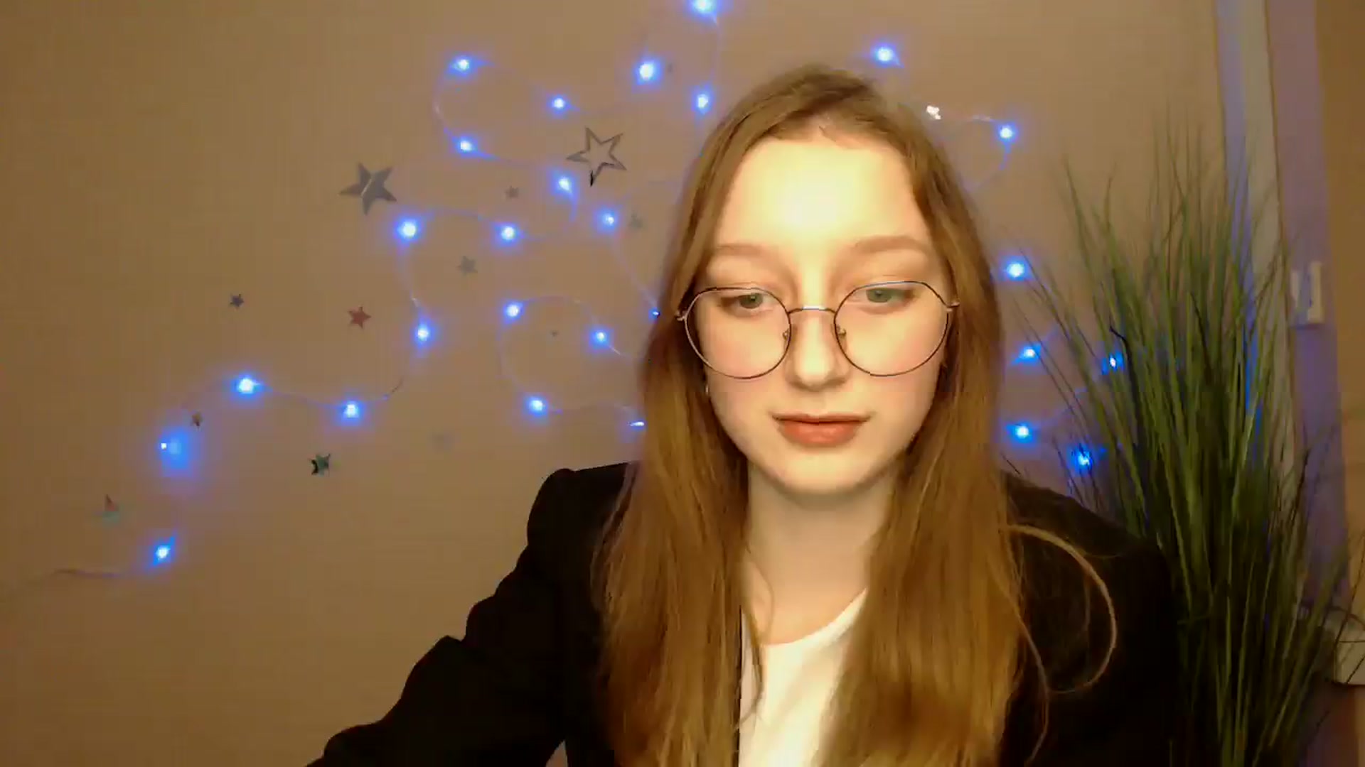 Gallery image thumbnail from Ms_Angel_'s myfreecams stream on, 12/15/2025, 15:25 image 8 of 20
