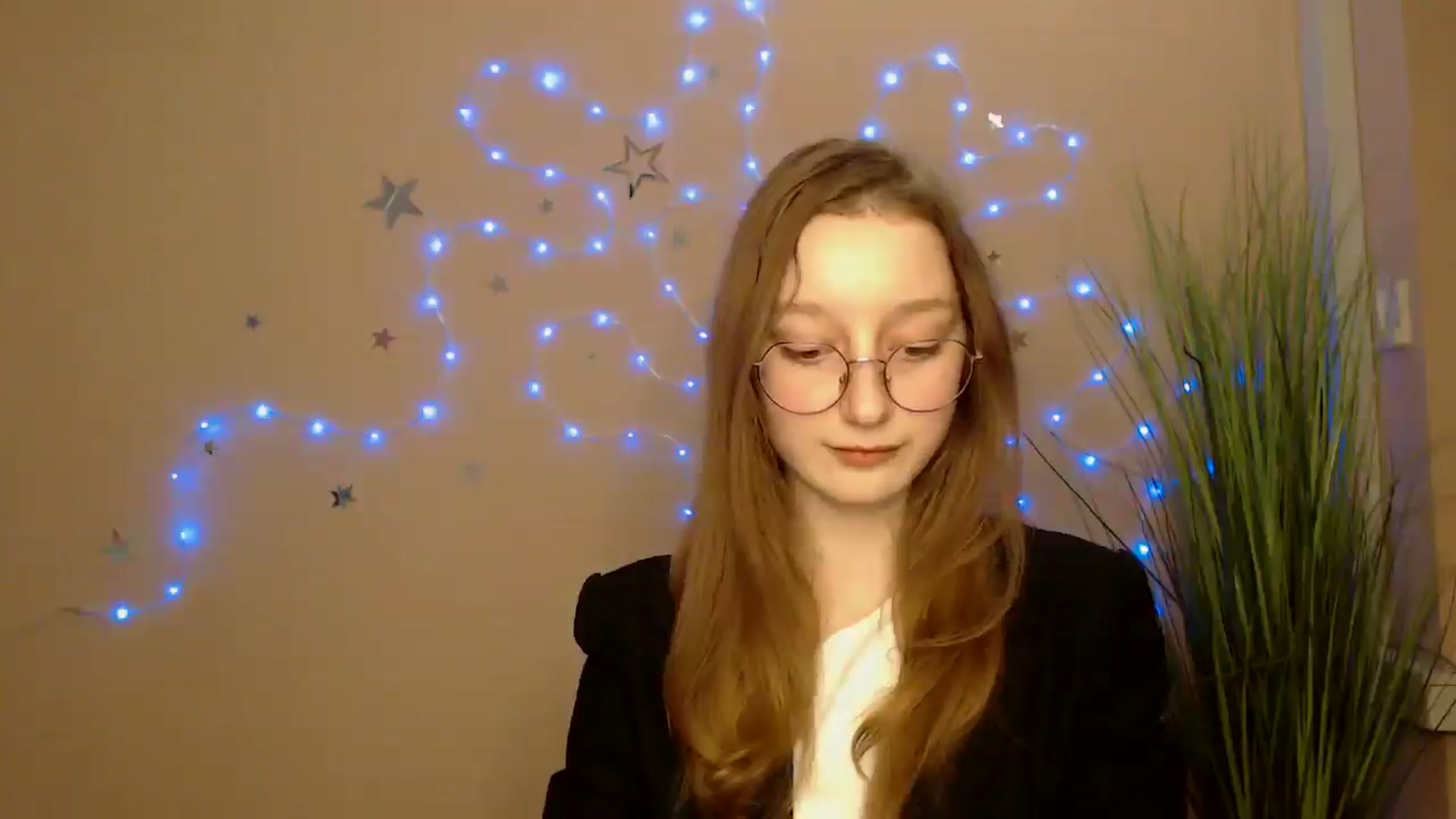 Gallery image thumbnail from Ms_Angel_'s myfreecams stream on, 12/15/2025, 15:25 image 20 of 20