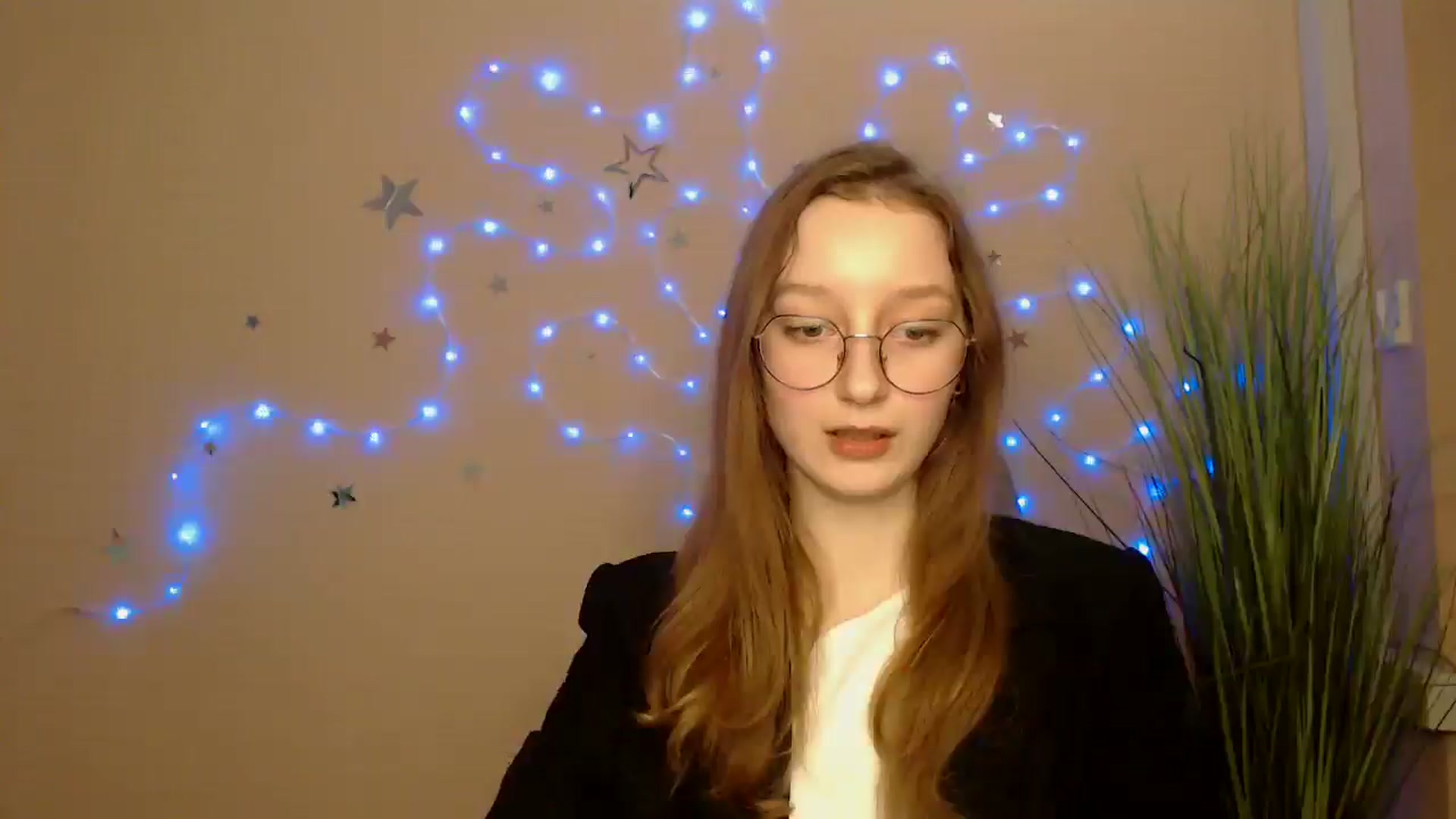 Gallery image thumbnail from Ms_Angel_'s myfreecams stream on, 12/15/2025, 15:25 image 19 of 20