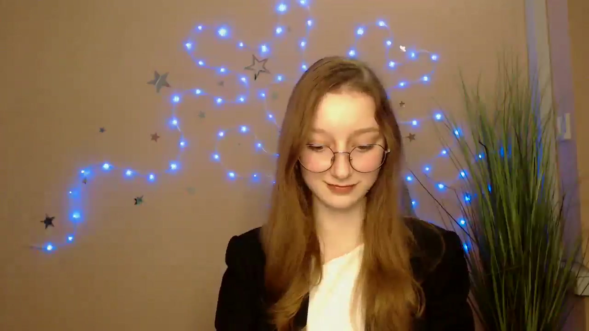Gallery image thumbnail from Ms_Angel_'s myfreecams stream on, 12/15/2025, 15:25 image 5 of 20