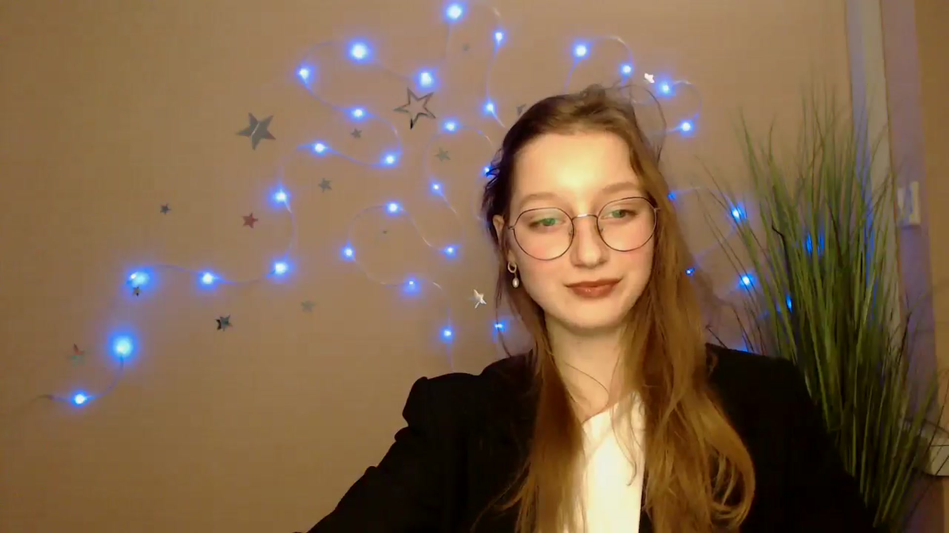 Gallery image thumbnail from Ms_Angel_'s myfreecams stream on, 12/15/2025, 16:19 image 11 of 20