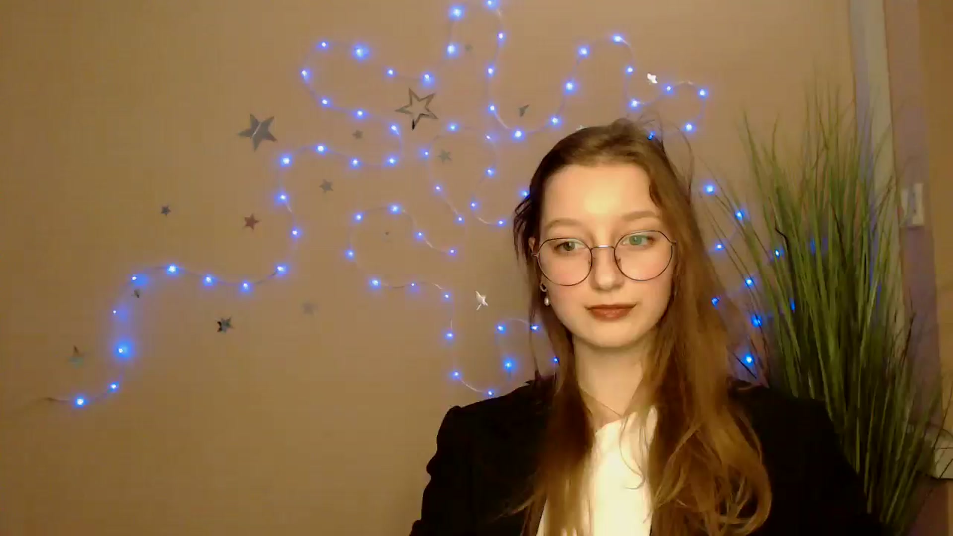 Gallery image thumbnail from Ms_Angel_'s myfreecams stream on, 12/15/2025, 16:19 image 12 of 20