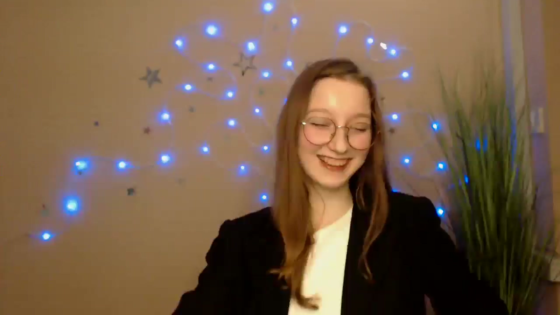 Gallery image thumbnail from Ms_Angel_'s myfreecams stream on, 12/15/2025, 16:19 image 8 of 20