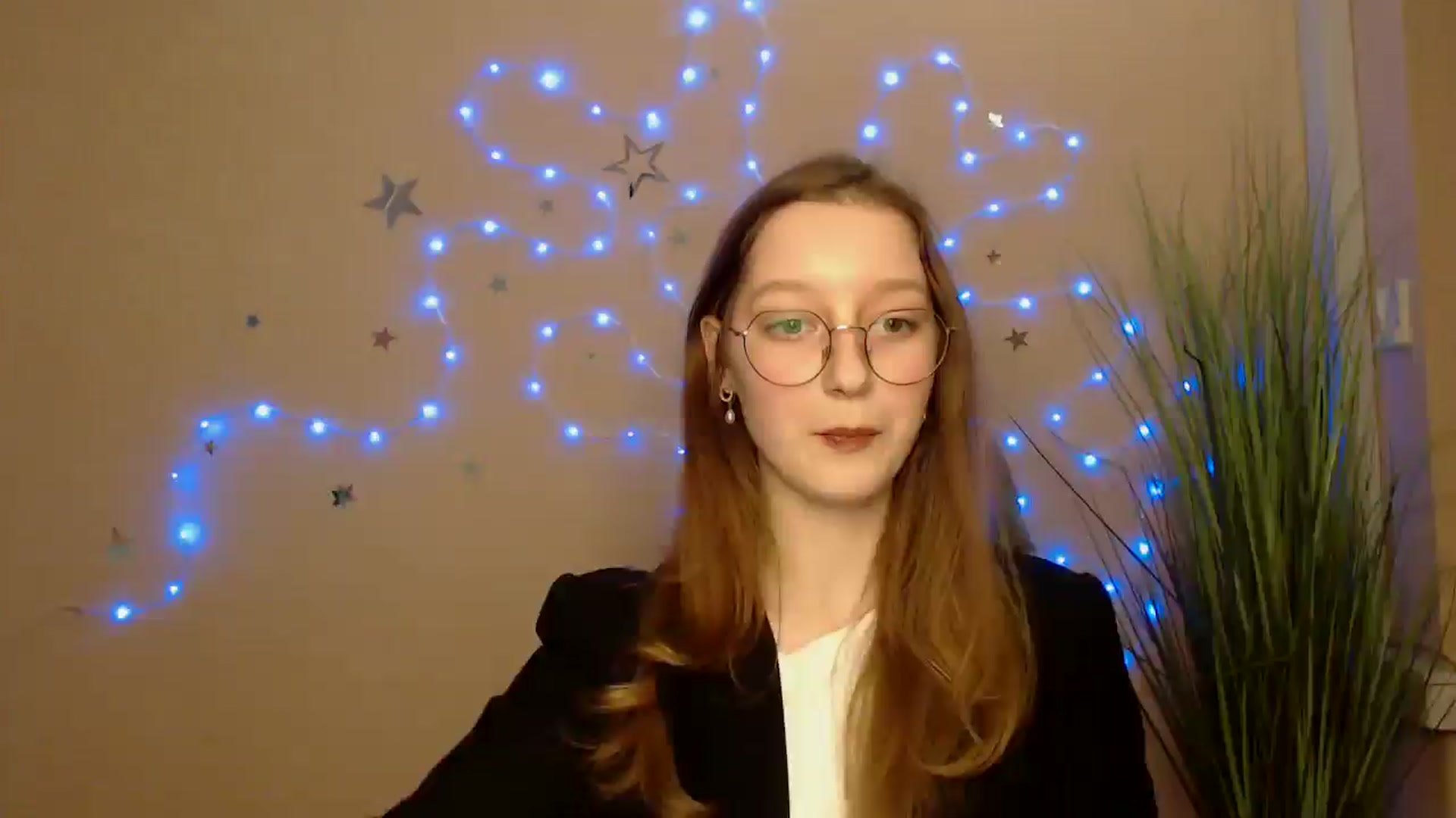 Gallery image thumbnail from Ms_Angel_'s myfreecams stream on, 12/15/2025, 16:19 image 1 of 20