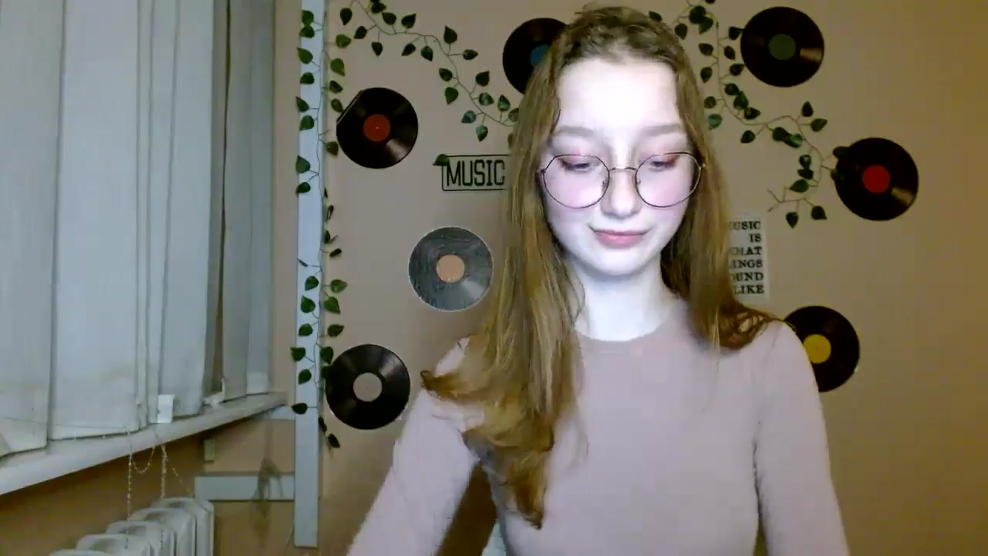Gallery image thumbnail from Ms_Angel_'s myfreecams stream on, 12/16/2025, 19:28 image 6 of 20