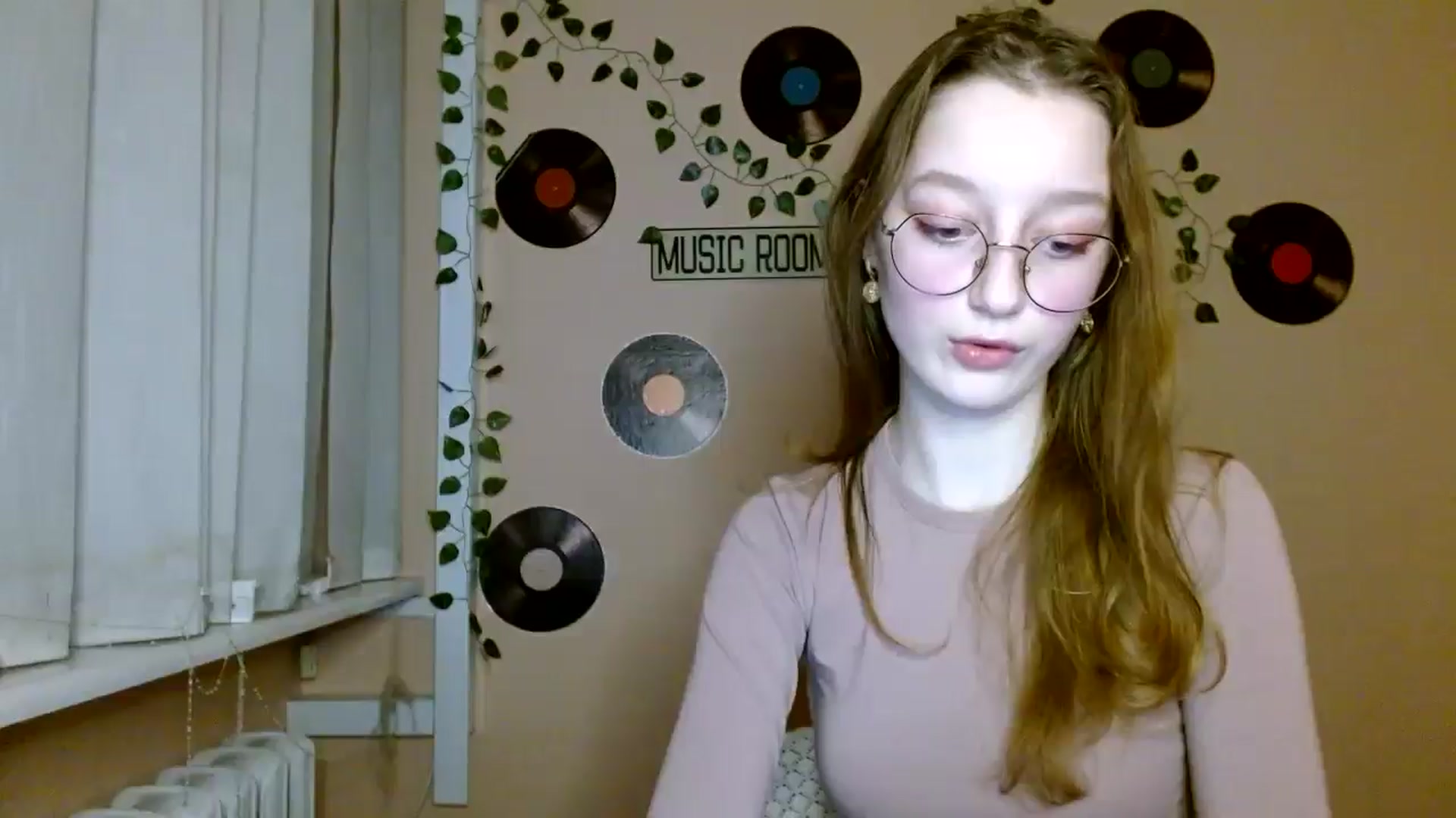Gallery image thumbnail from Ms_Angel_'s myfreecams stream on, 12/16/2025, 19:28 image 7 of 20