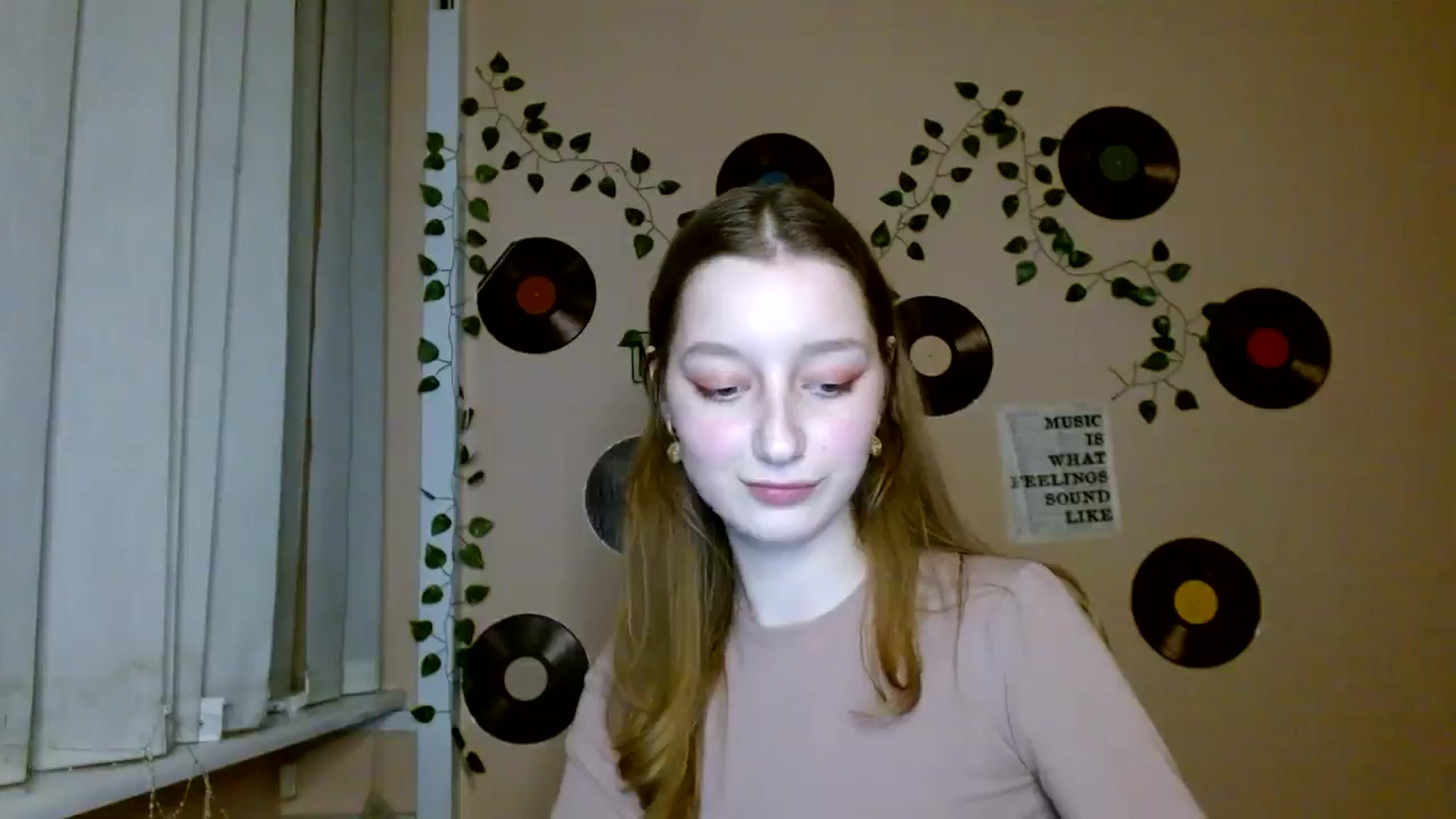 Gallery image thumbnail from Ms_Angel_'s myfreecams stream on, 12/16/2025, 19:28 image 15 of 20