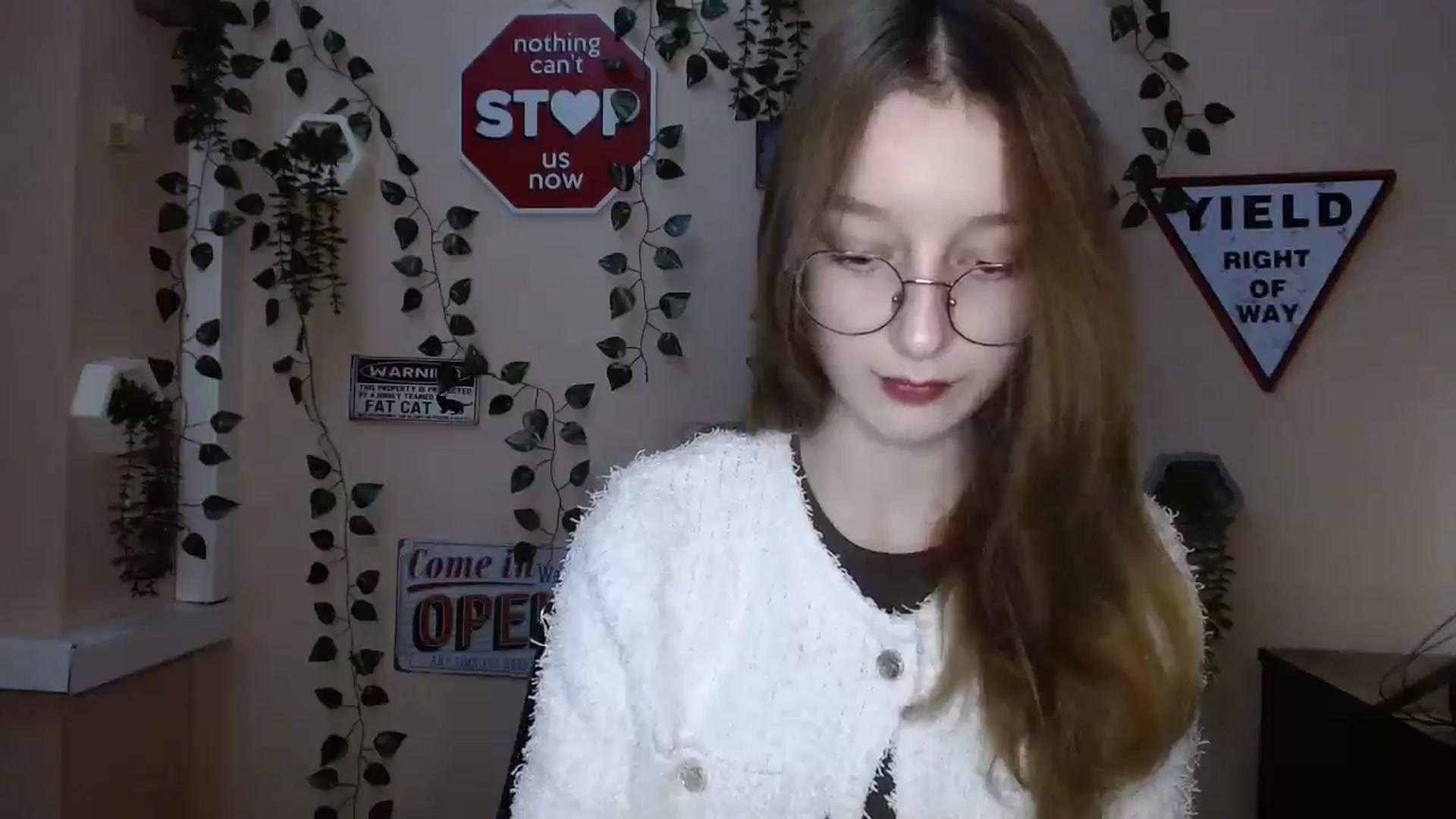 Gallery image thumbnail from Ms_Angel_'s myfreecams stream on, 12/22/2025, 15:23 image 5 of 20