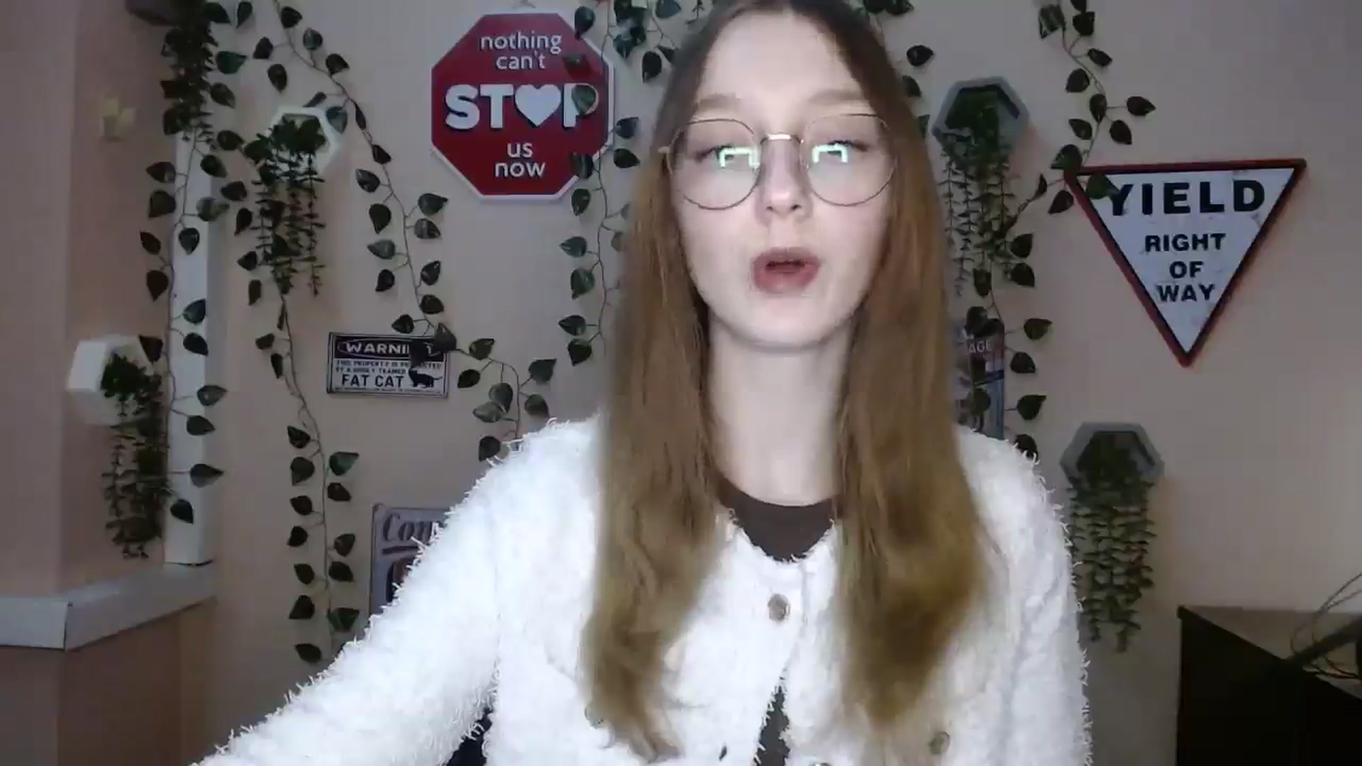 Gallery image thumbnail from Ms_Angel_'s myfreecams stream on, 12/22/2025, 15:23 image 3 of 20