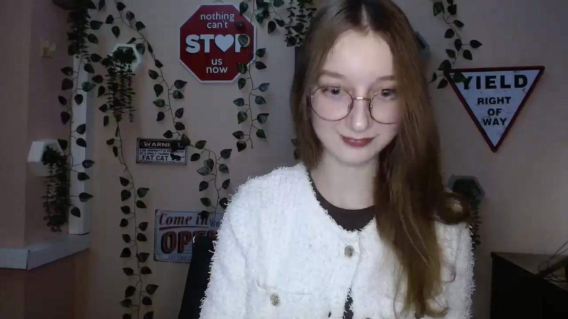 Gallery image thumbnail from Ms_Angel_'s myfreecams stream on, 12/22/2025, 15:23 image 19 of 20