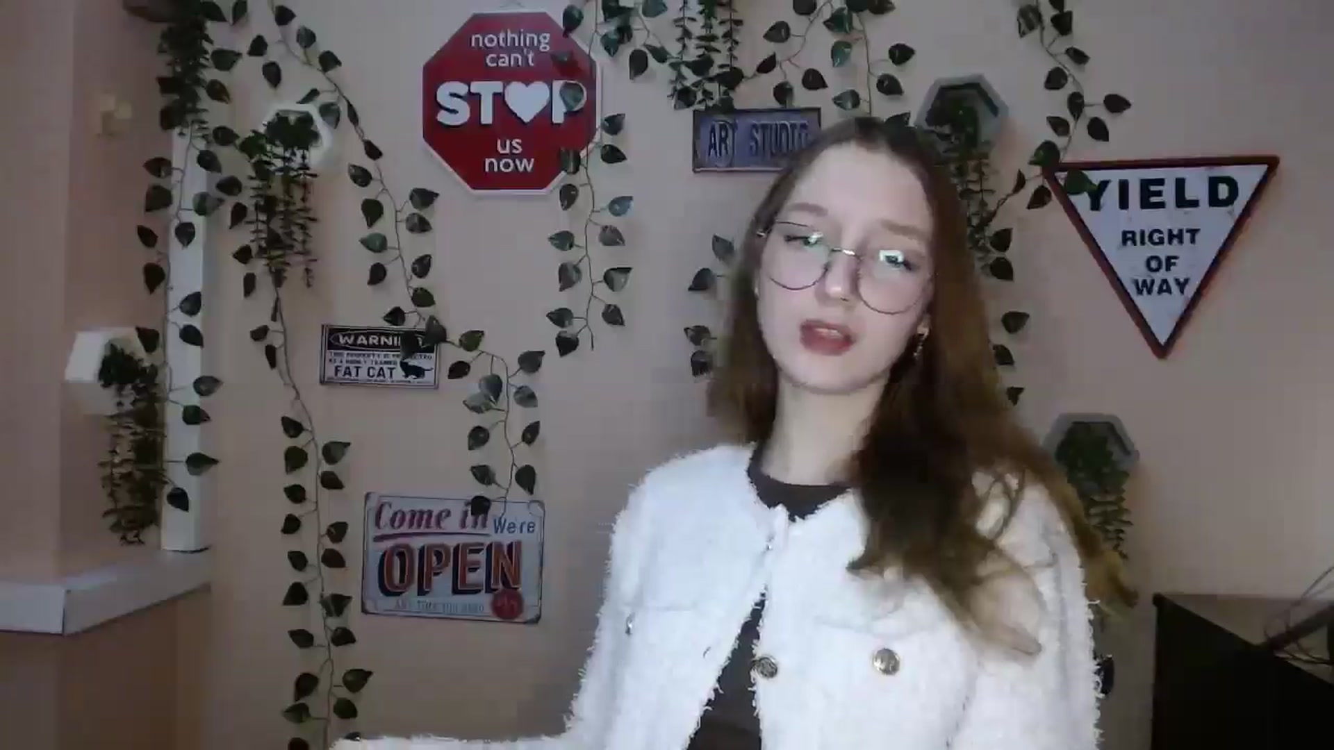Gallery image thumbnail from Ms_Angel_'s myfreecams stream on, 12/22/2025, 15:23 image 14 of 20