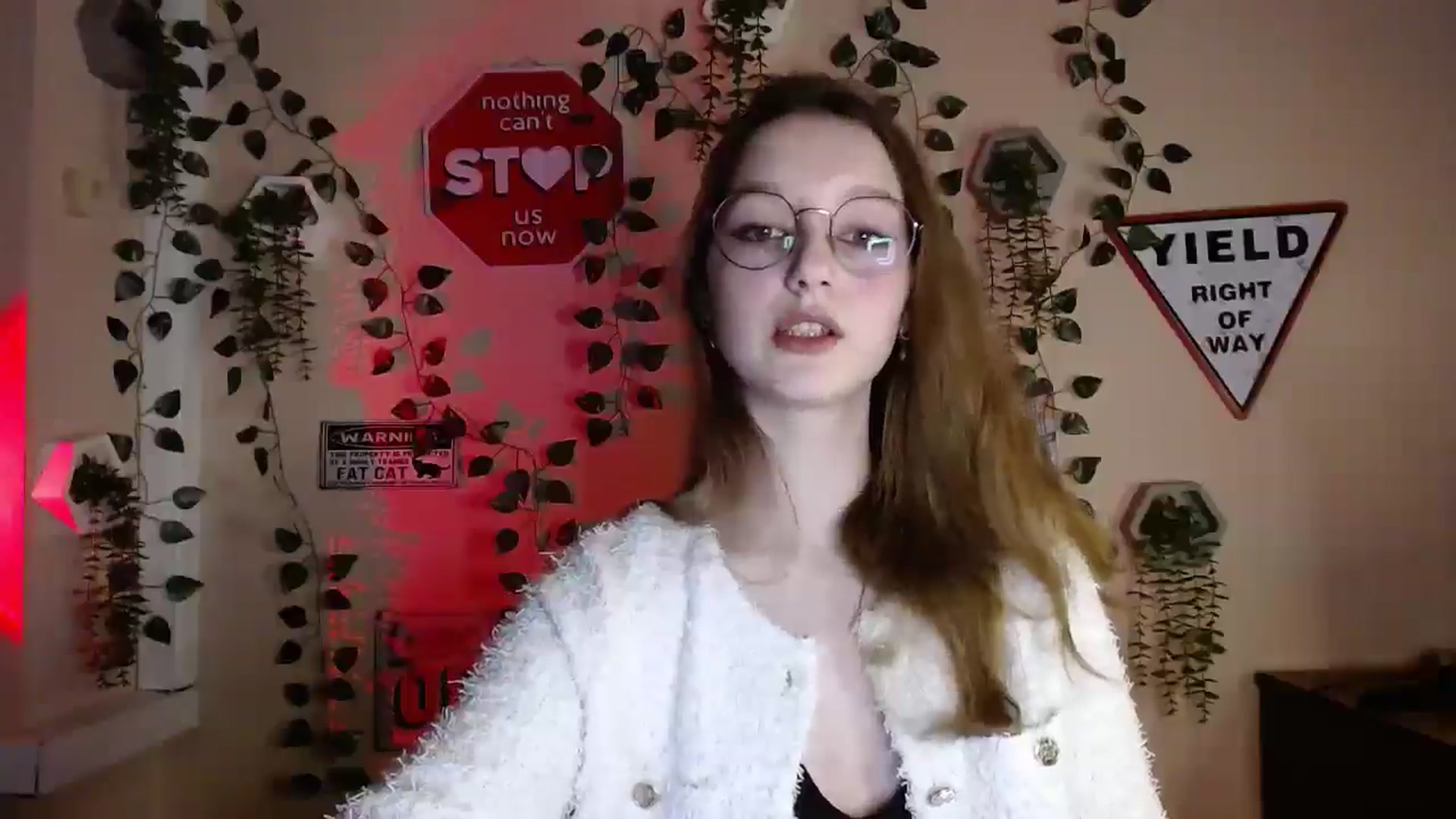 Gallery image thumbnail from Ms_Angel_'s myfreecams stream on, 12/25/2025, 18:56 image 4 of 20
