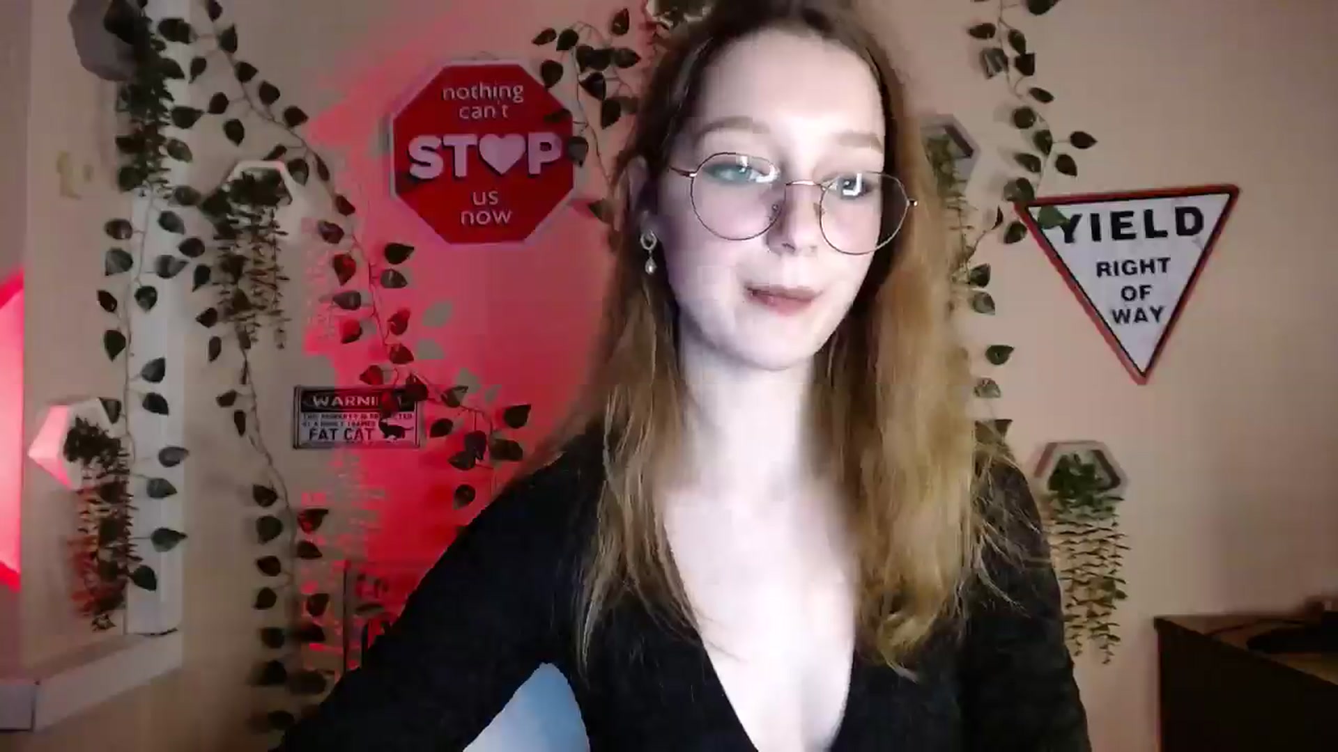 Gallery image thumbnail from Ms_Angel_'s myfreecams stream on, 12/25/2025, 18:56 image 20 of 20