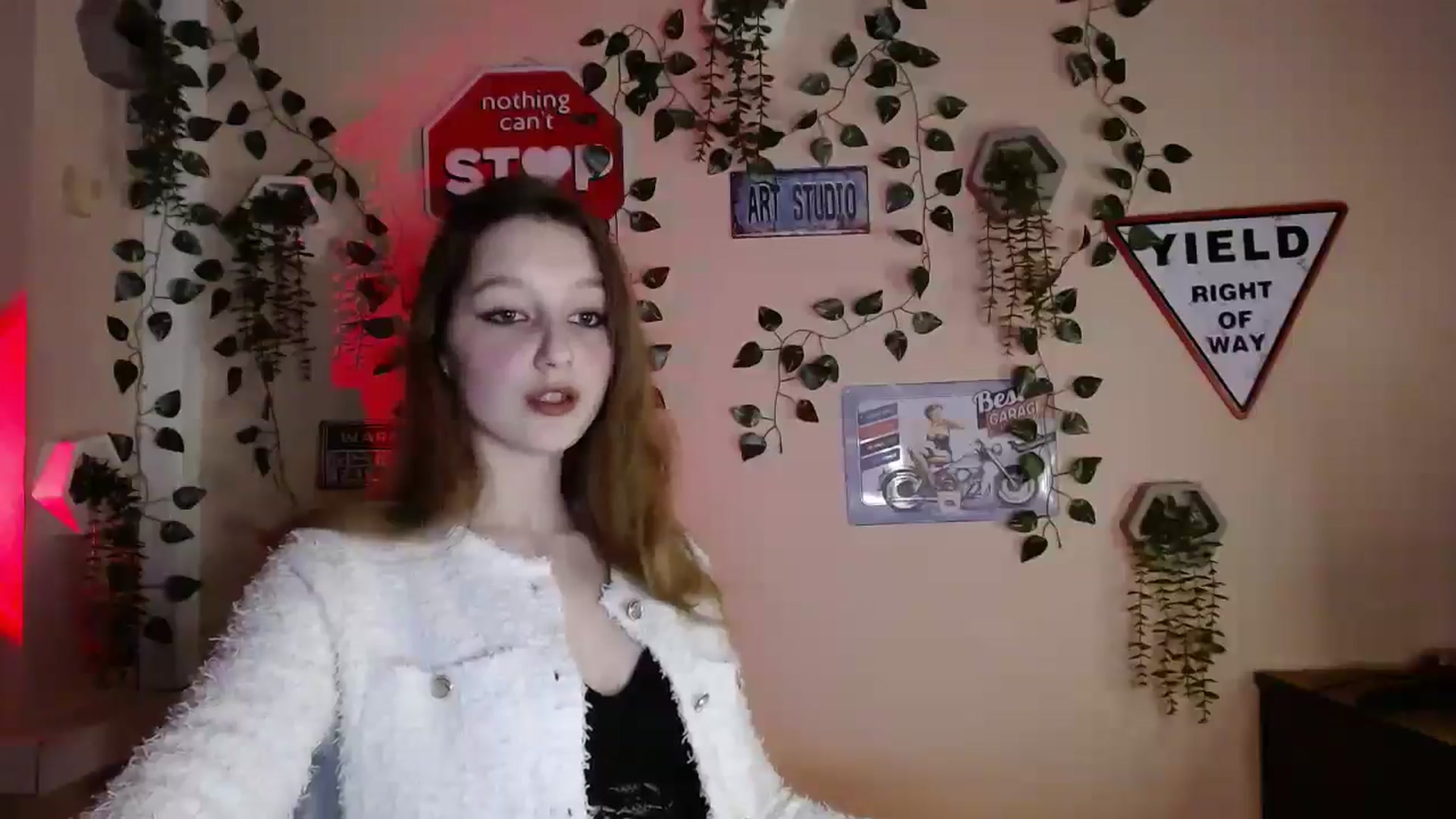 Gallery image thumbnail from Ms_Angel_'s myfreecams stream on, 12/25/2025, 18:56 image 9 of 20