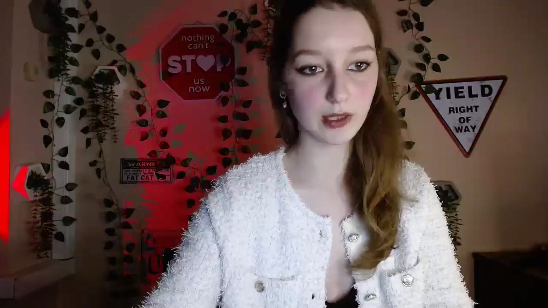 Gallery image thumbnail from Ms_Angel_'s myfreecams stream on, 12/25/2025, 18:56 image 7 of 20