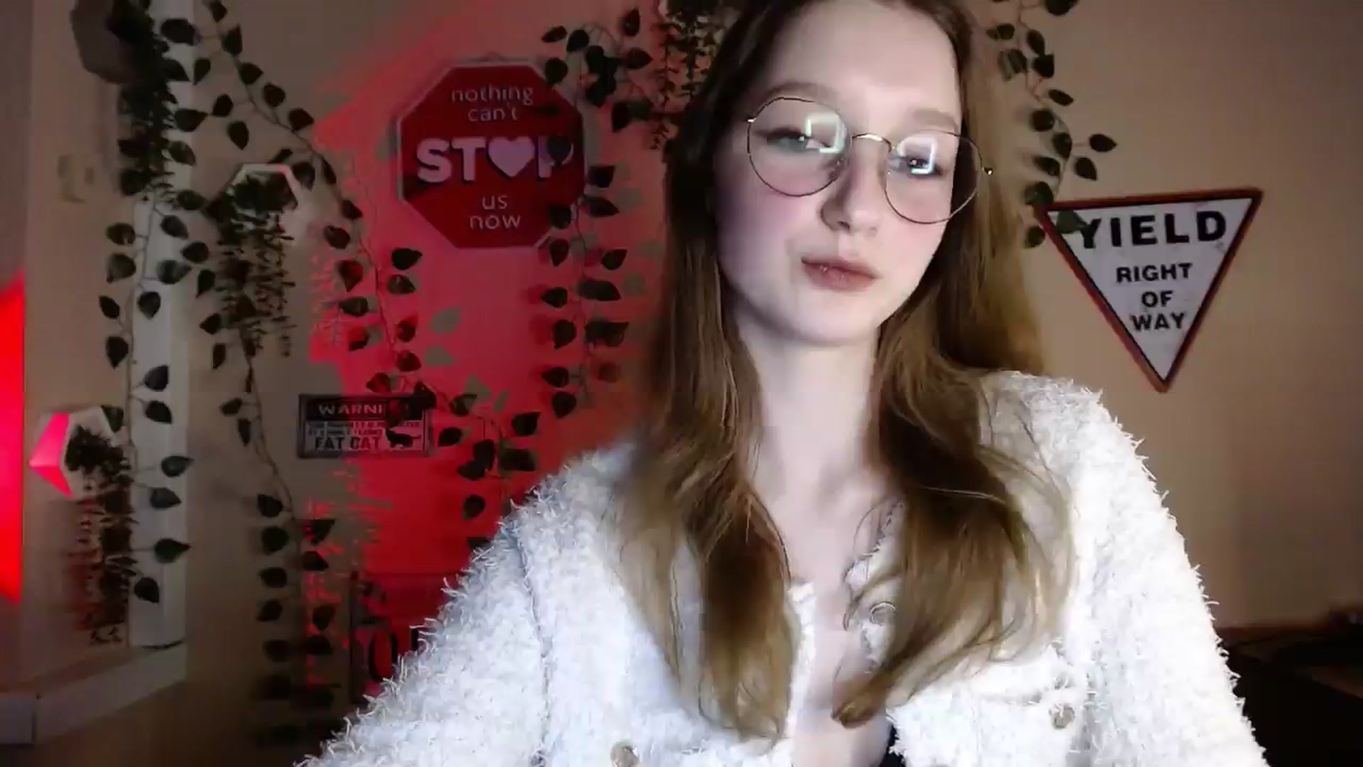Gallery image thumbnail from Ms_Angel_'s myfreecams stream on, 12/25/2025, 18:56 image 12 of 20