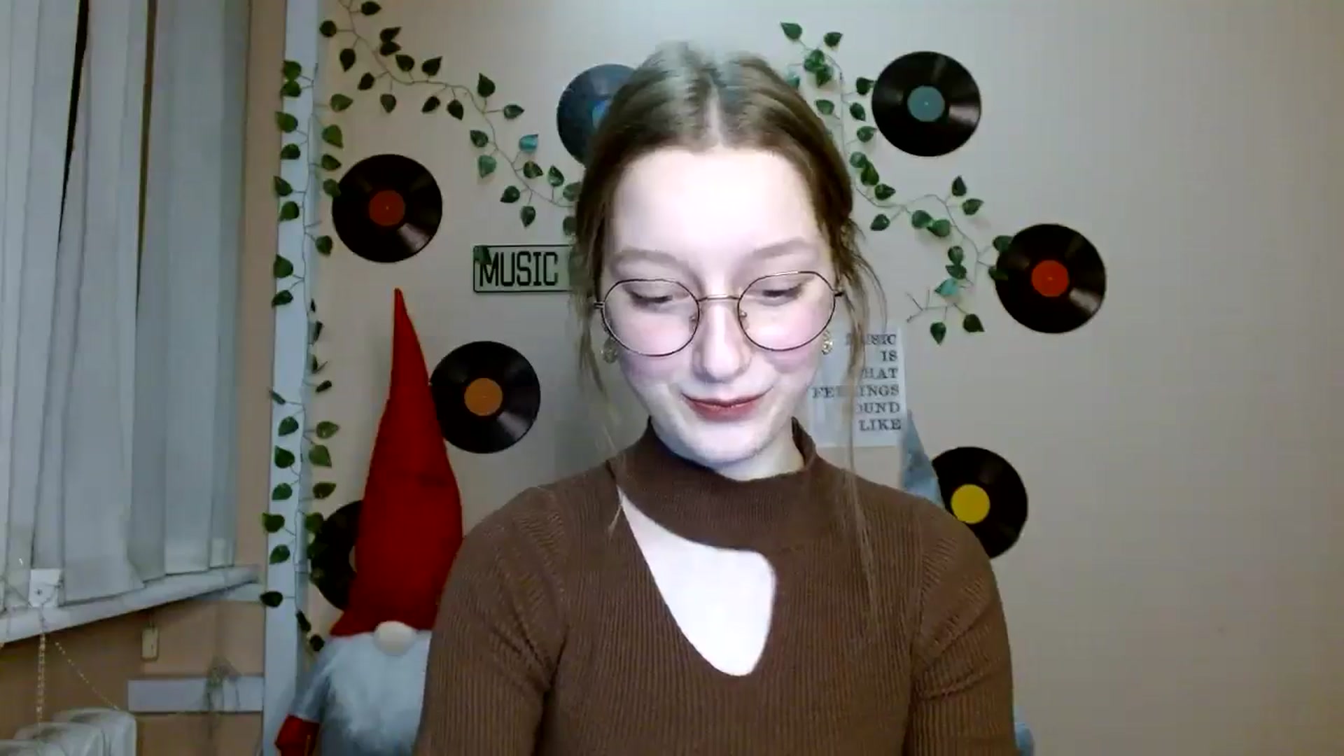 Gallery image thumbnail from Ms_Angel_'s myfreecams stream on, 12/26/2025, 19:28 image 19 of 20