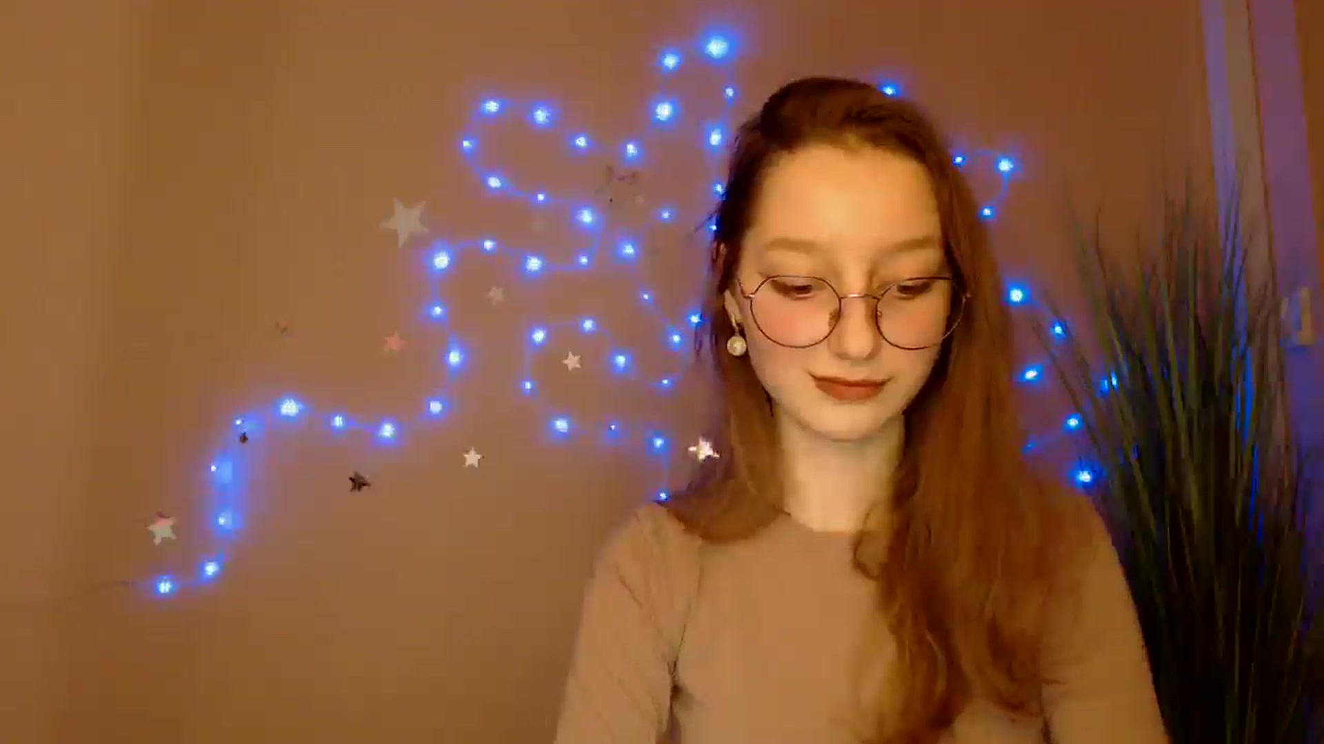 Gallery image thumbnail from Ms_Angel_'s myfreecams stream on, 12/27/2025, 19:32 image 17 of 20