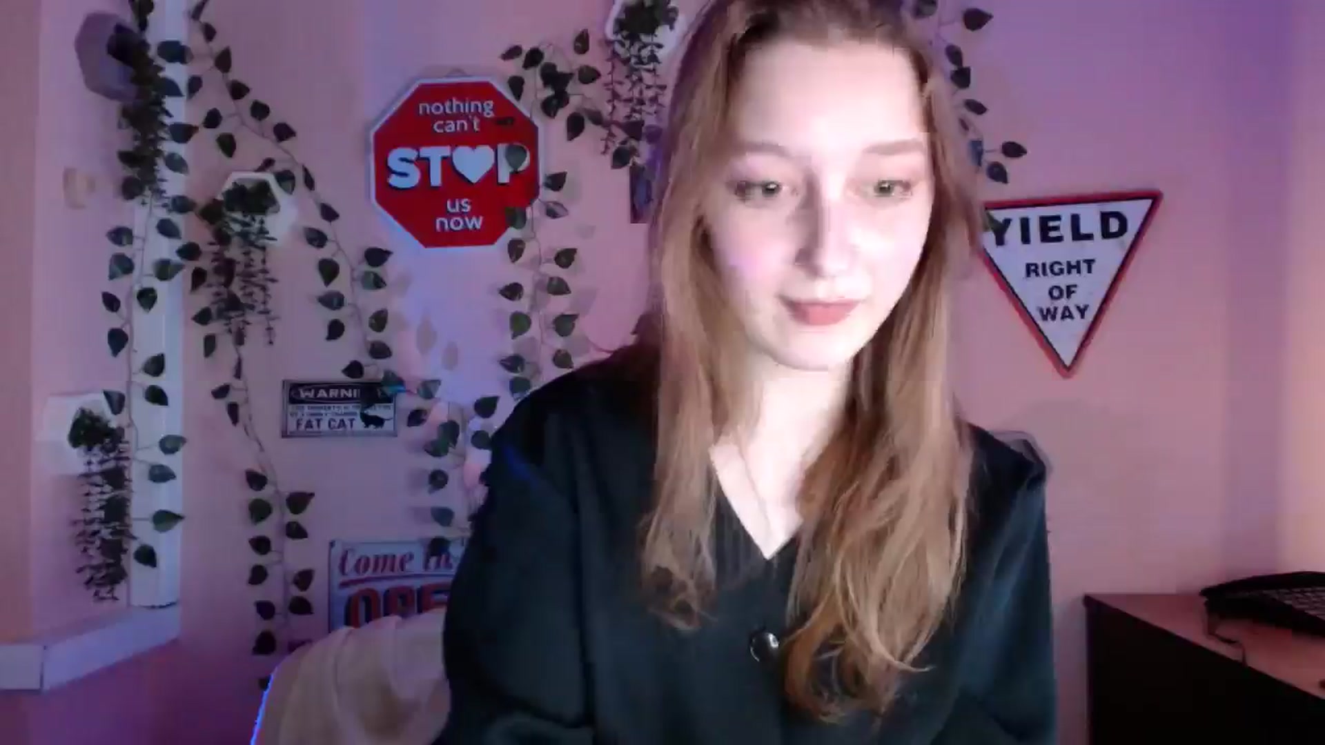 Gallery image thumbnail from Ms_Angel_'s myfreecams stream on, 01/04/2026, 18:06 image 10 of 20