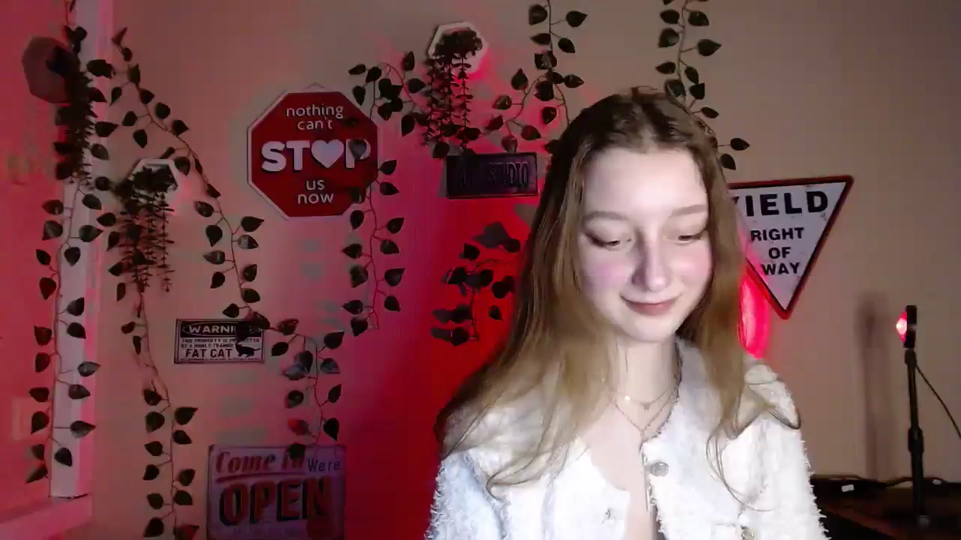 Gallery image thumbnail from Ms_Angel_'s myfreecams stream on, 01/08/2026, 18:04 image 9 of 20