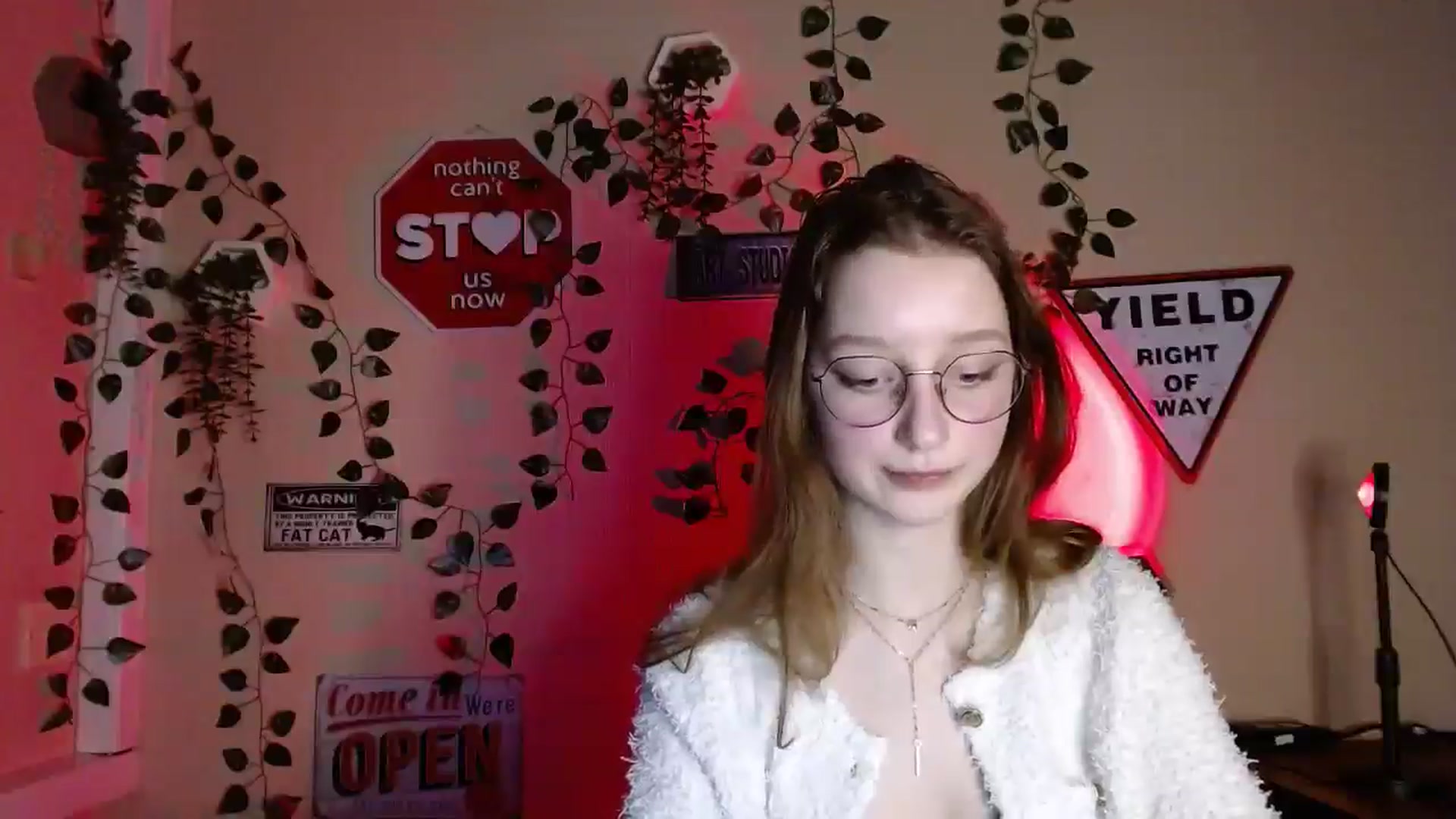 Gallery image thumbnail from Ms_Angel_'s myfreecams stream on, 01/08/2026, 18:04 image 15 of 20