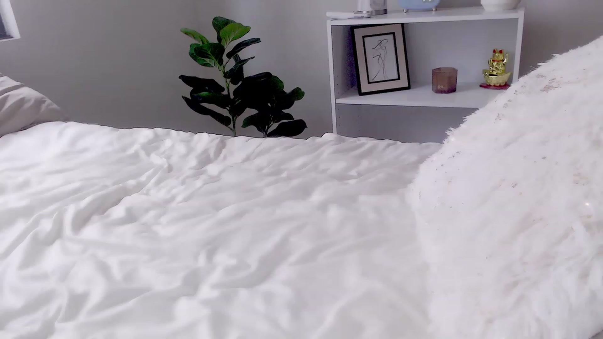 Gallery image thumbnail from Ms_Brenda's myfreecams stream on, 06/12/2023, 21:23 image 15 of 20