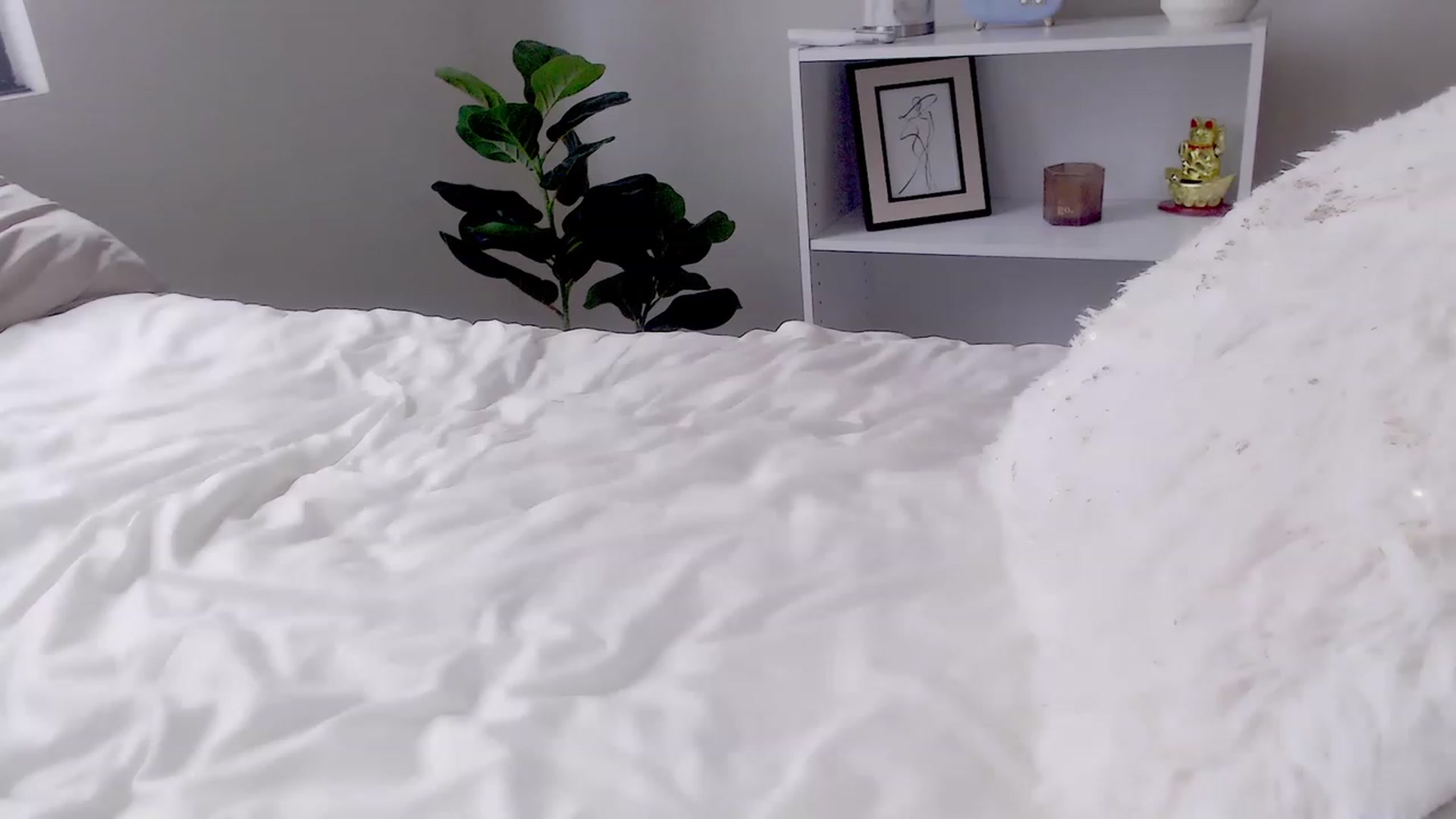 Gallery image thumbnail from Ms_Brenda's myfreecams stream on, 06/12/2023, 21:23 image 16 of 20