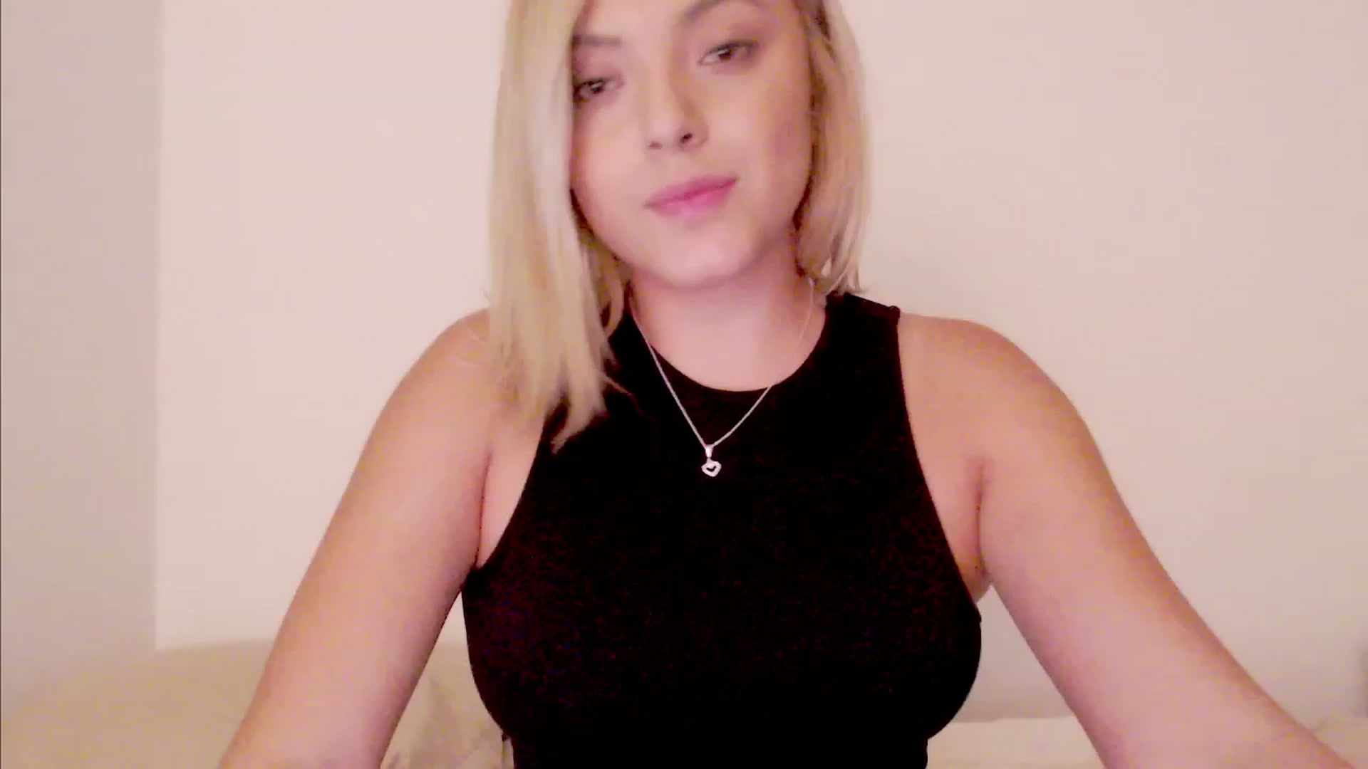 Gallery image thumbnail from Ms_Brenda's myfreecams stream on, 07/06/2023, 02:46 image 10 of 20