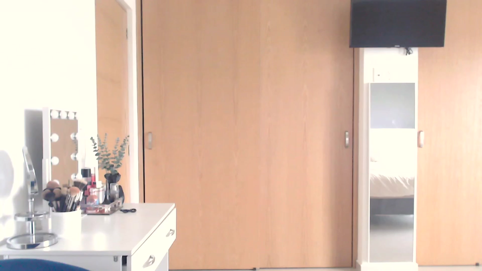 Gallery image thumbnail from Ms_Brenda's myfreecams stream on, 08/09/2023, 20:20 image 3 of 20