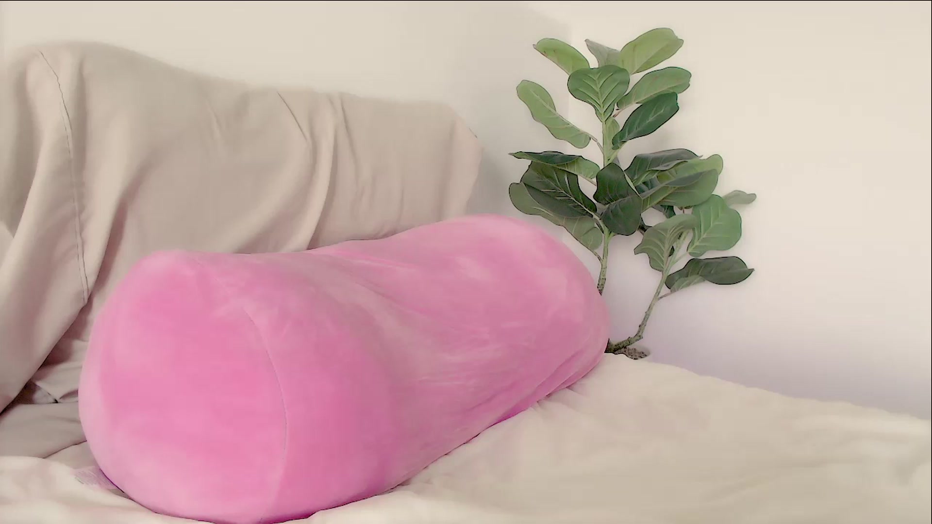 Gallery image thumbnail from Ms_Brenda's myfreecams stream on, 08/20/2023, 24:08 image 10 of 20