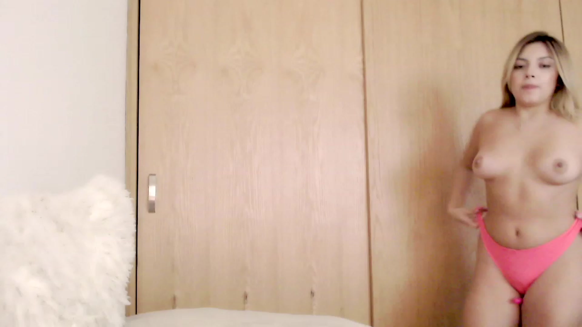 Gallery image thumbnail from Ms_Brenda's myfreecams stream on, 11/14/2023, 18:53 image 16 of 20