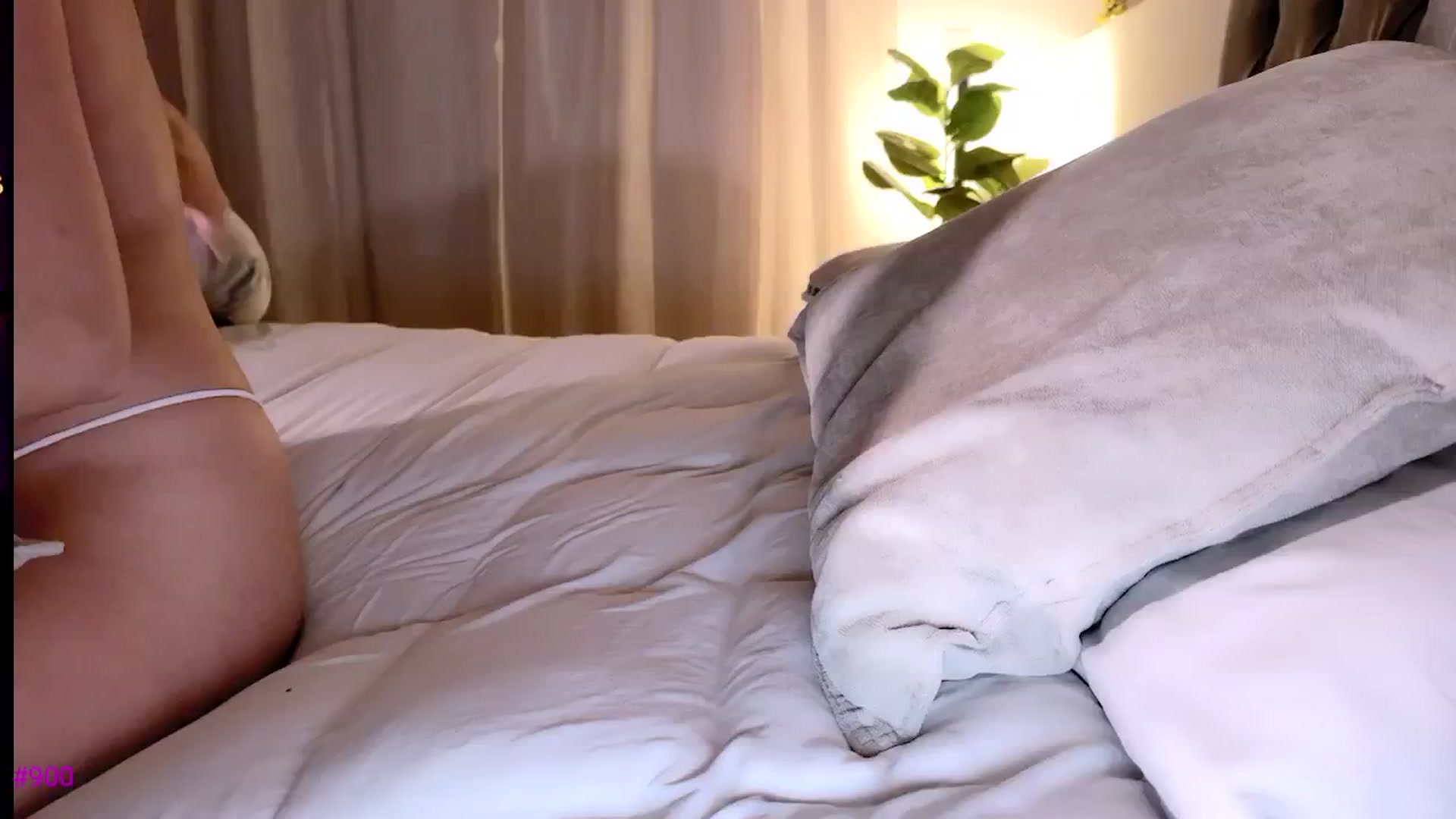 Gallery image thumbnail from Ms_Brenda's myfreecams stream on, 09/24/2024, 05:12 image 14 of 20