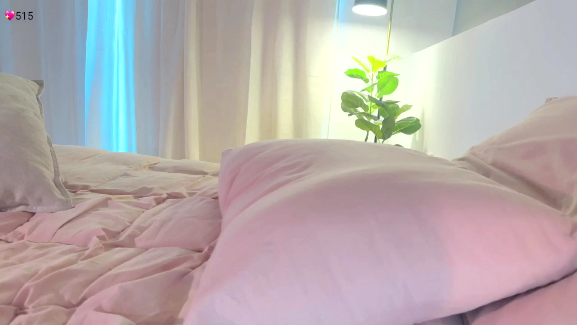 Gallery image thumbnail from Ms_Brenda's myfreecams stream on, 10/13/2024, 21:12 image 12 of 20