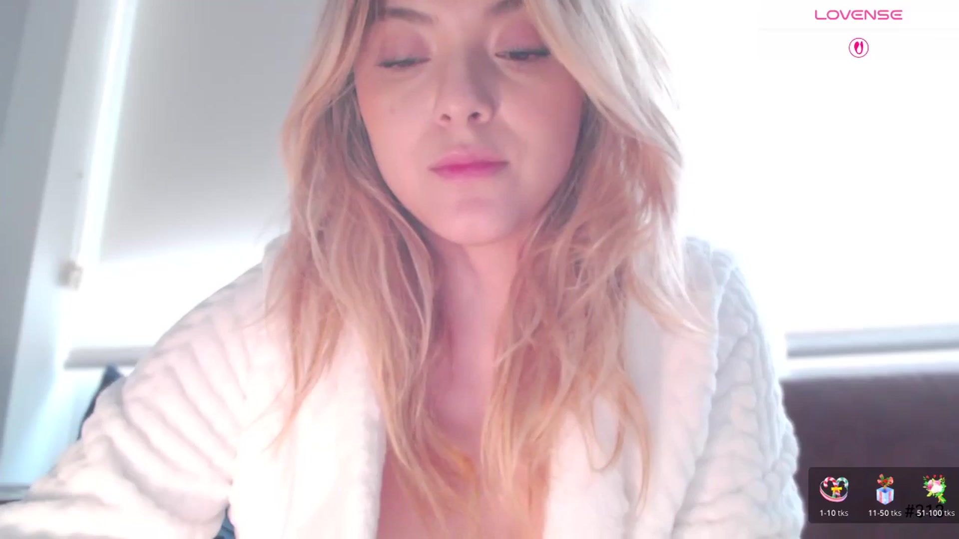Gallery image thumbnail from Ms_Brenda's myfreecams stream on, 12/21/2025, 18:43 image 19 of 20